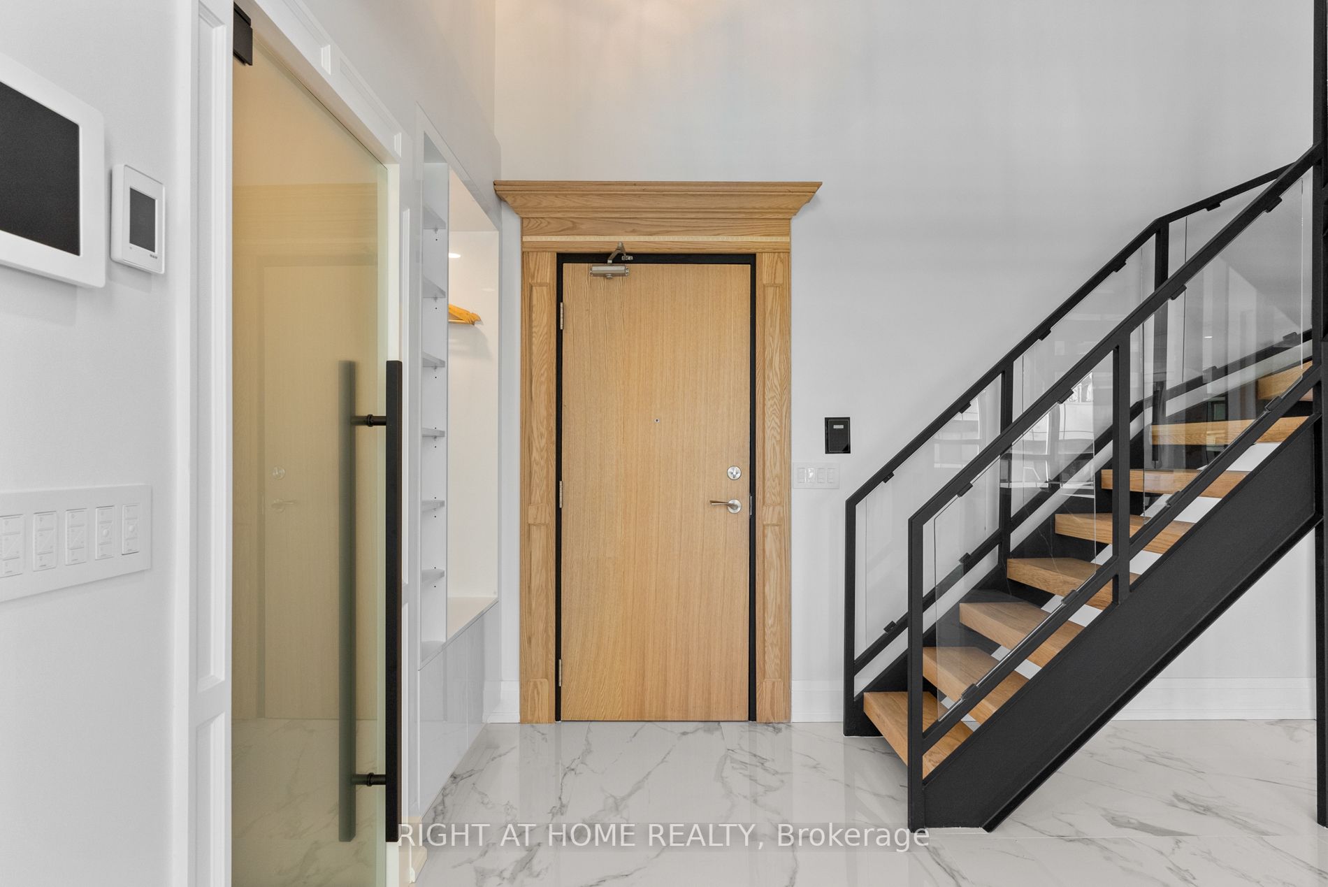 300 Manitoba St, #311