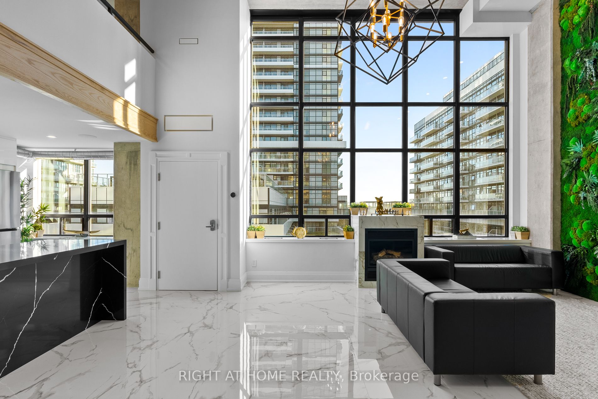 300 Manitoba St, #311