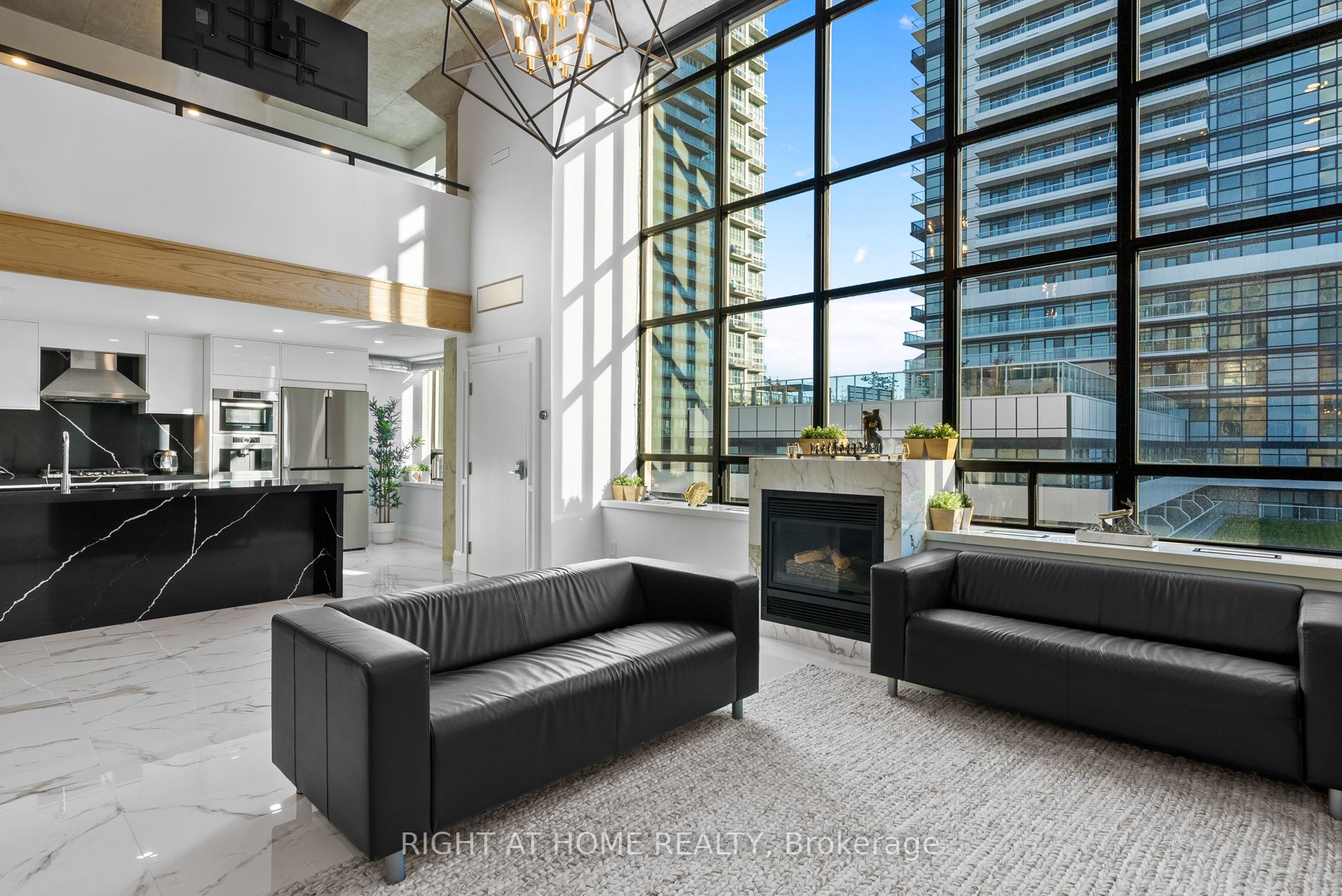 300 Manitoba St, #311