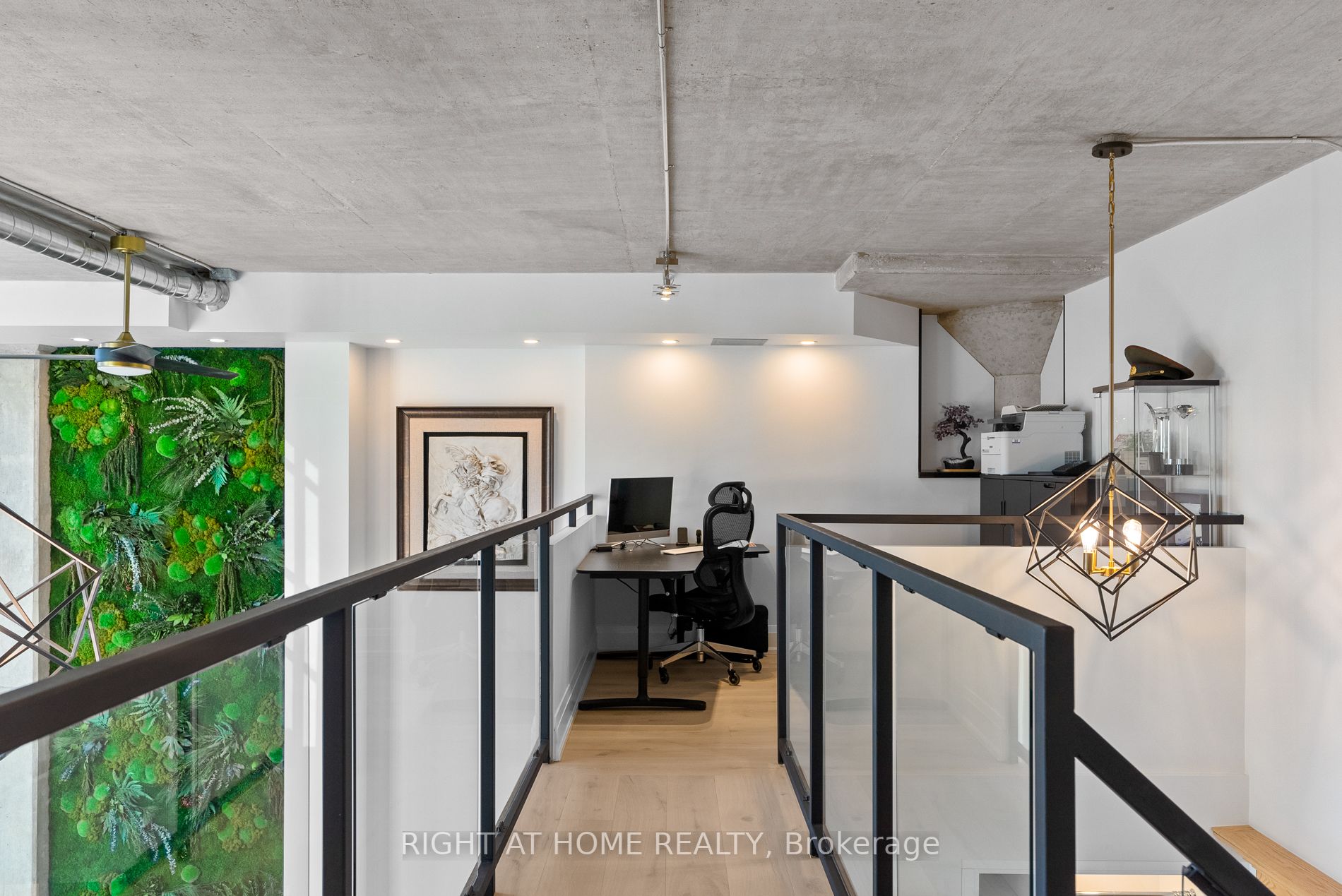 300 Manitoba St, #311