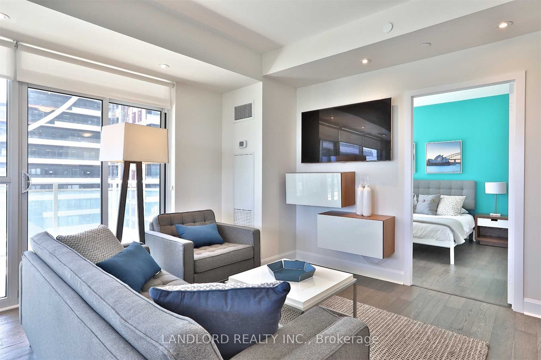 33 Shore Breeze Dr, #410