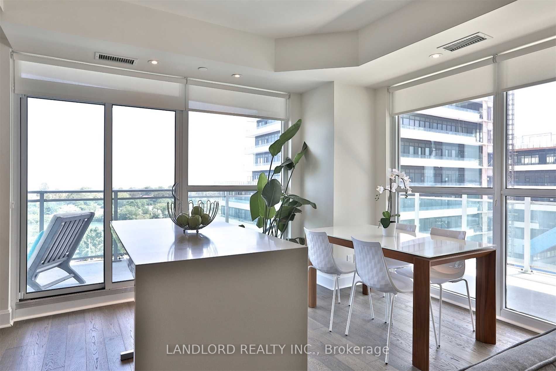 33 Shore Breeze Dr, #410
