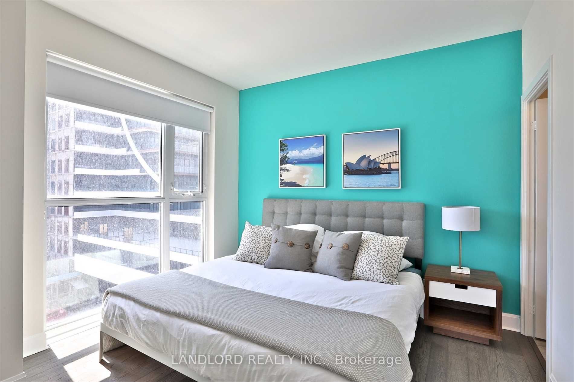 33 Shore Breeze Dr, #410