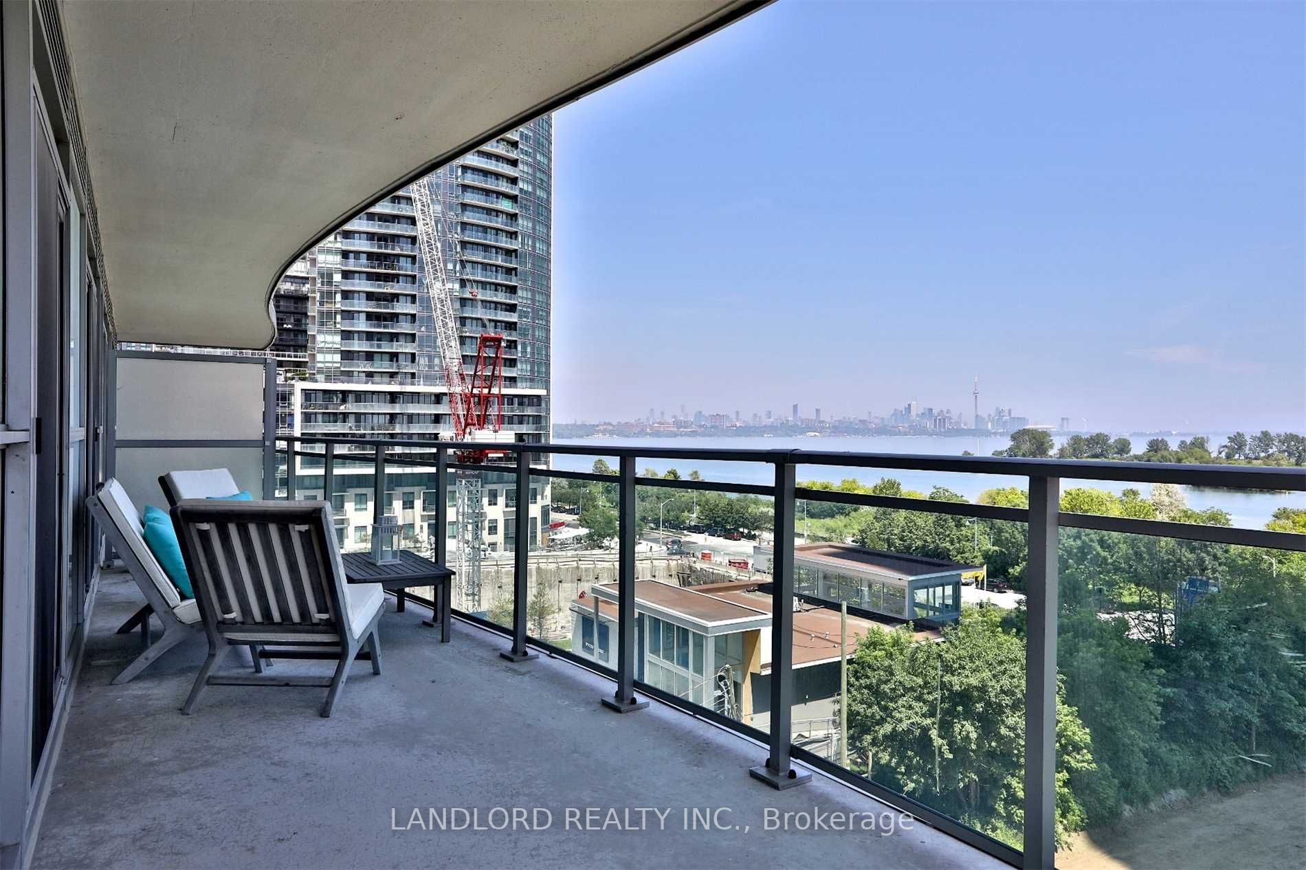 33 Shore Breeze Dr, #410