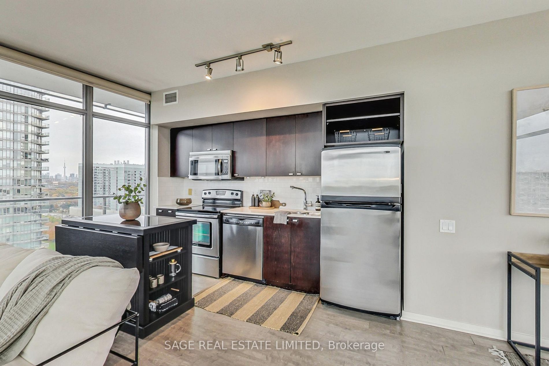 103 The Queensway Ave, #1414