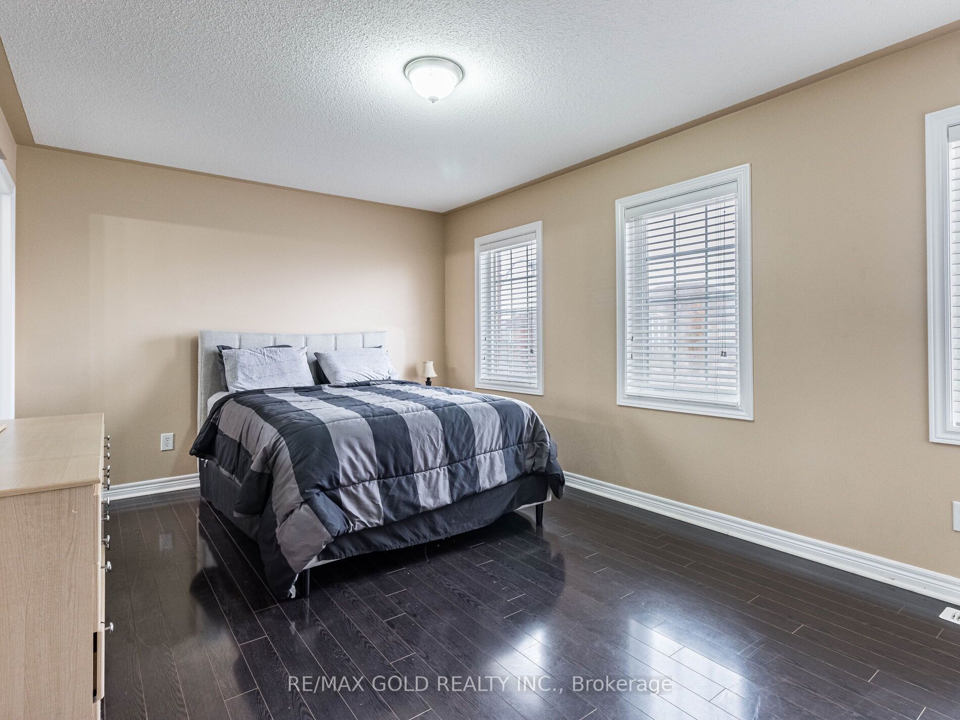 3 Powell Dr