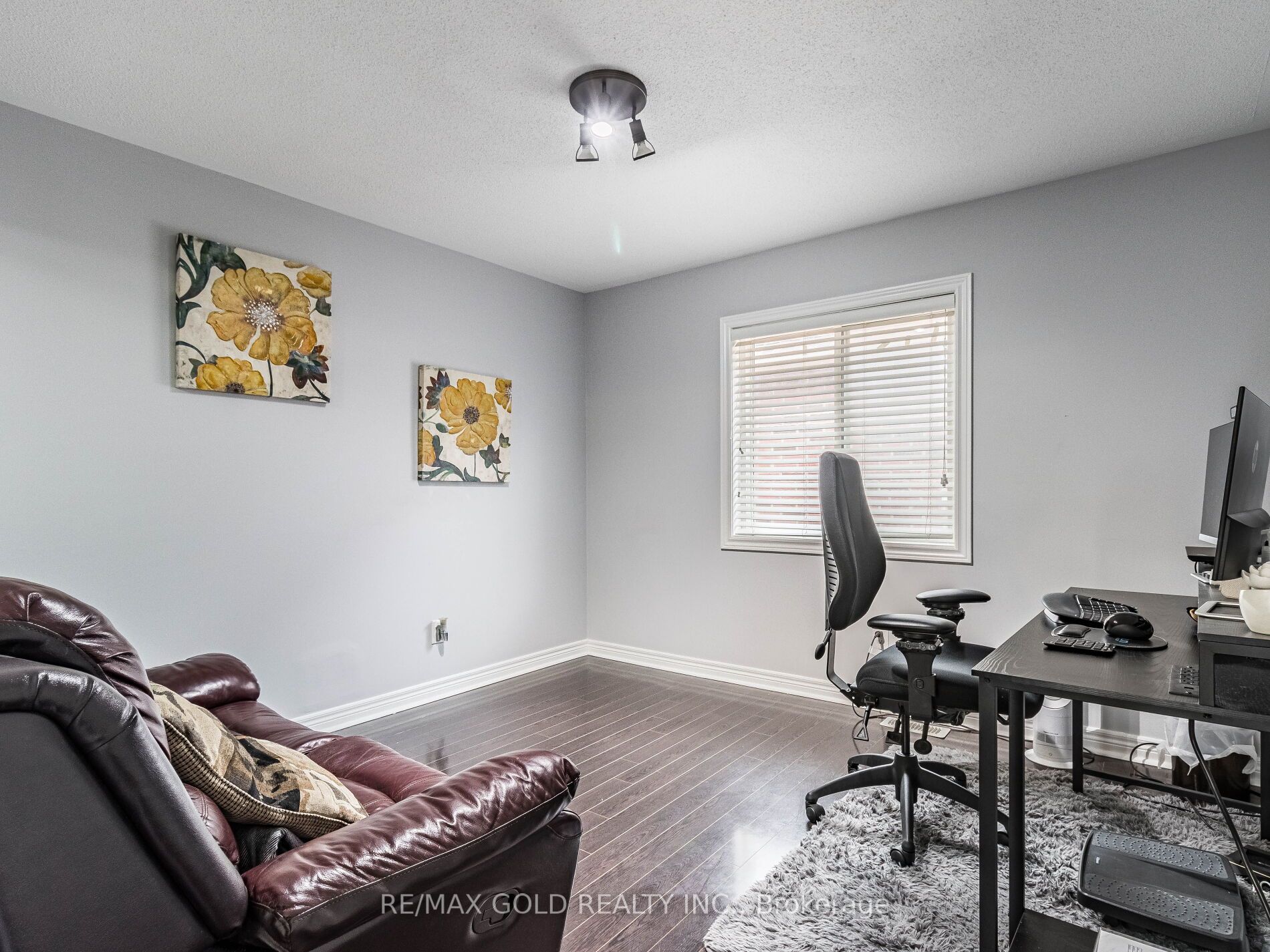 3 Powell Dr
