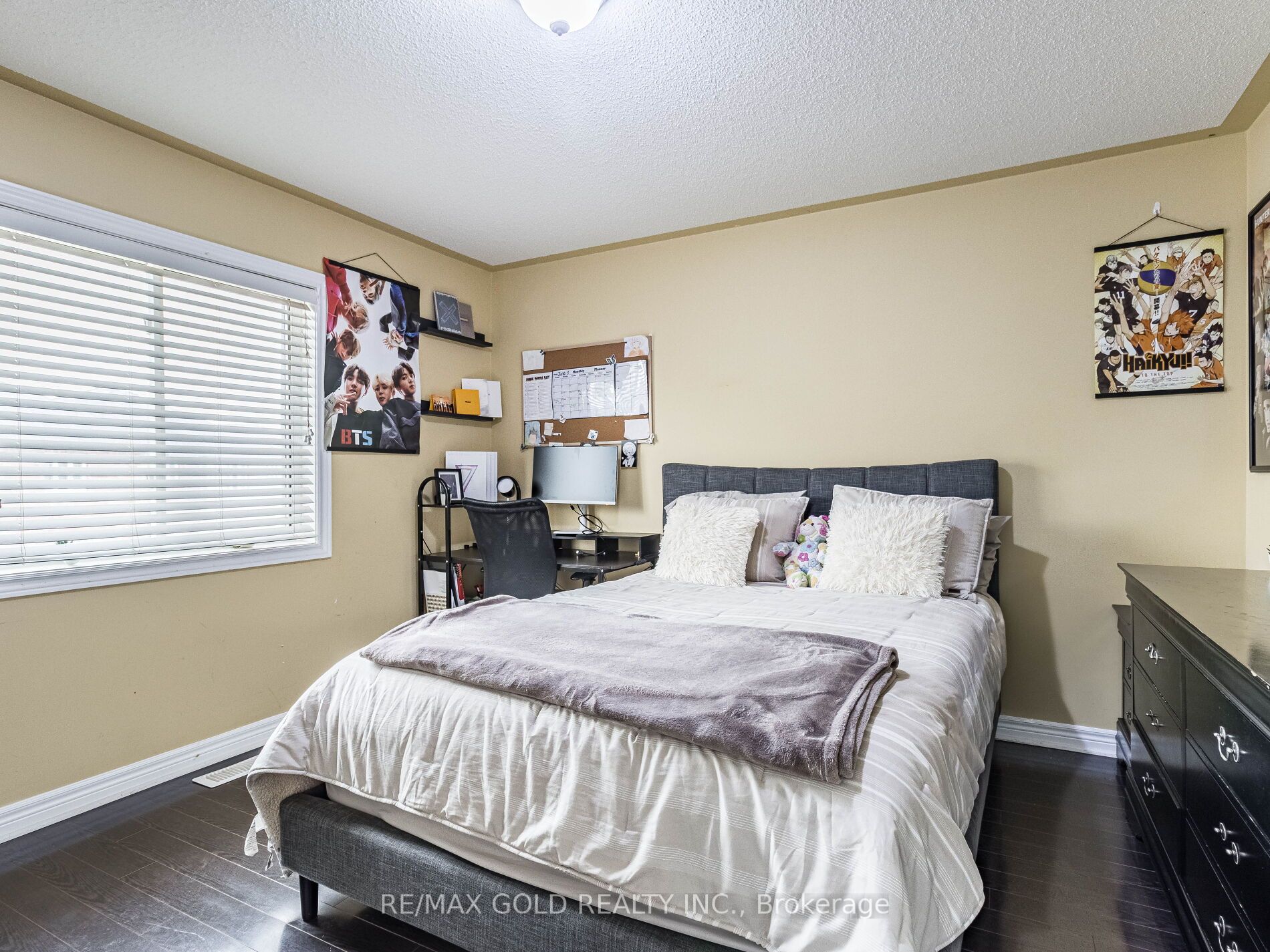 3 Powell Dr
