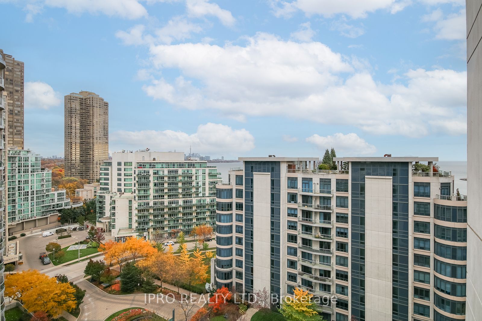 2087 Lake Shore Blvd W, #1202