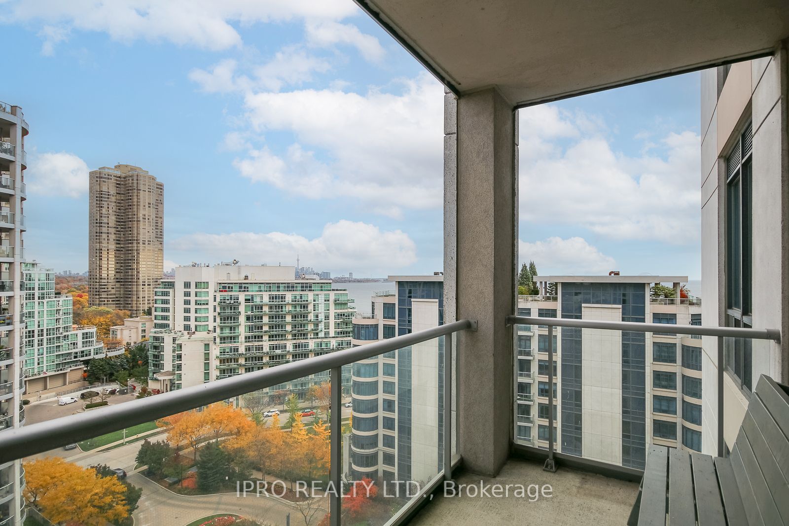 2087 Lake Shore Blvd W, #1202