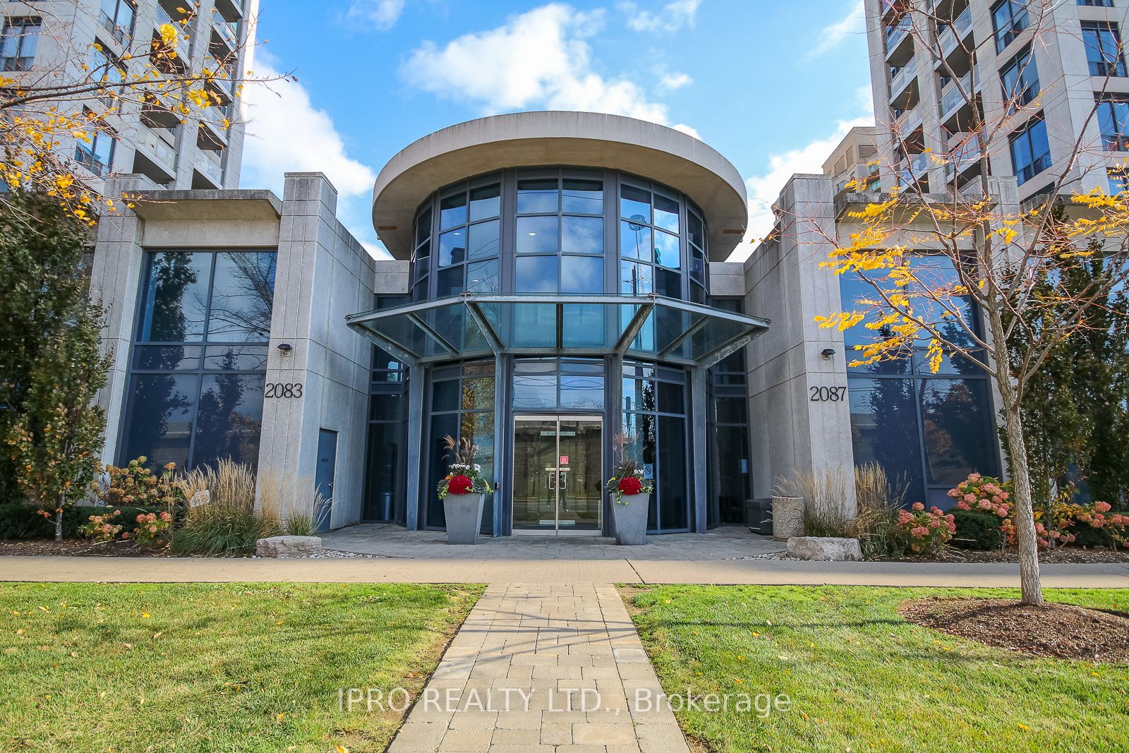 2087 Lake Shore Blvd W, #1202