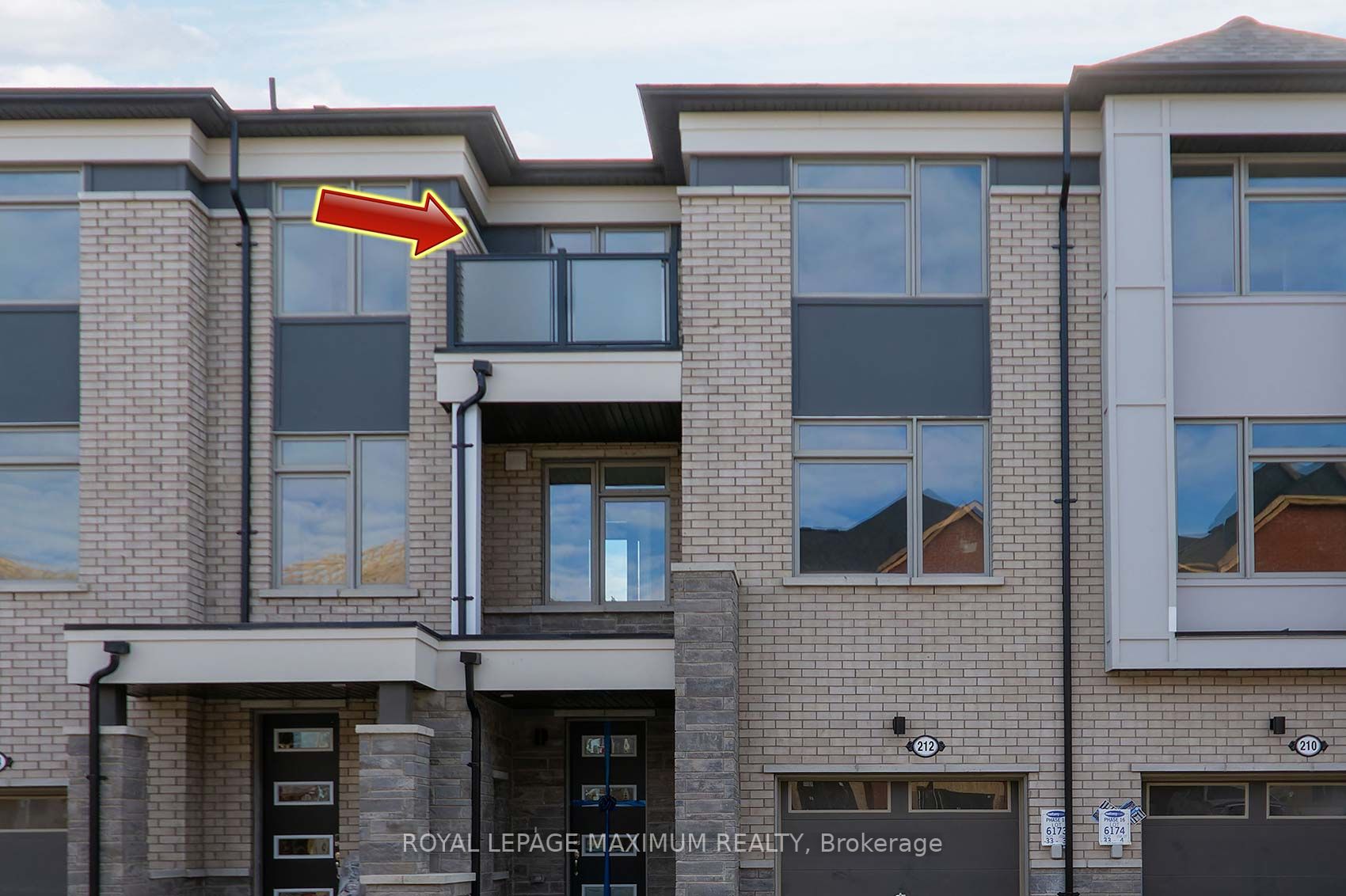 212 Keppel Circ