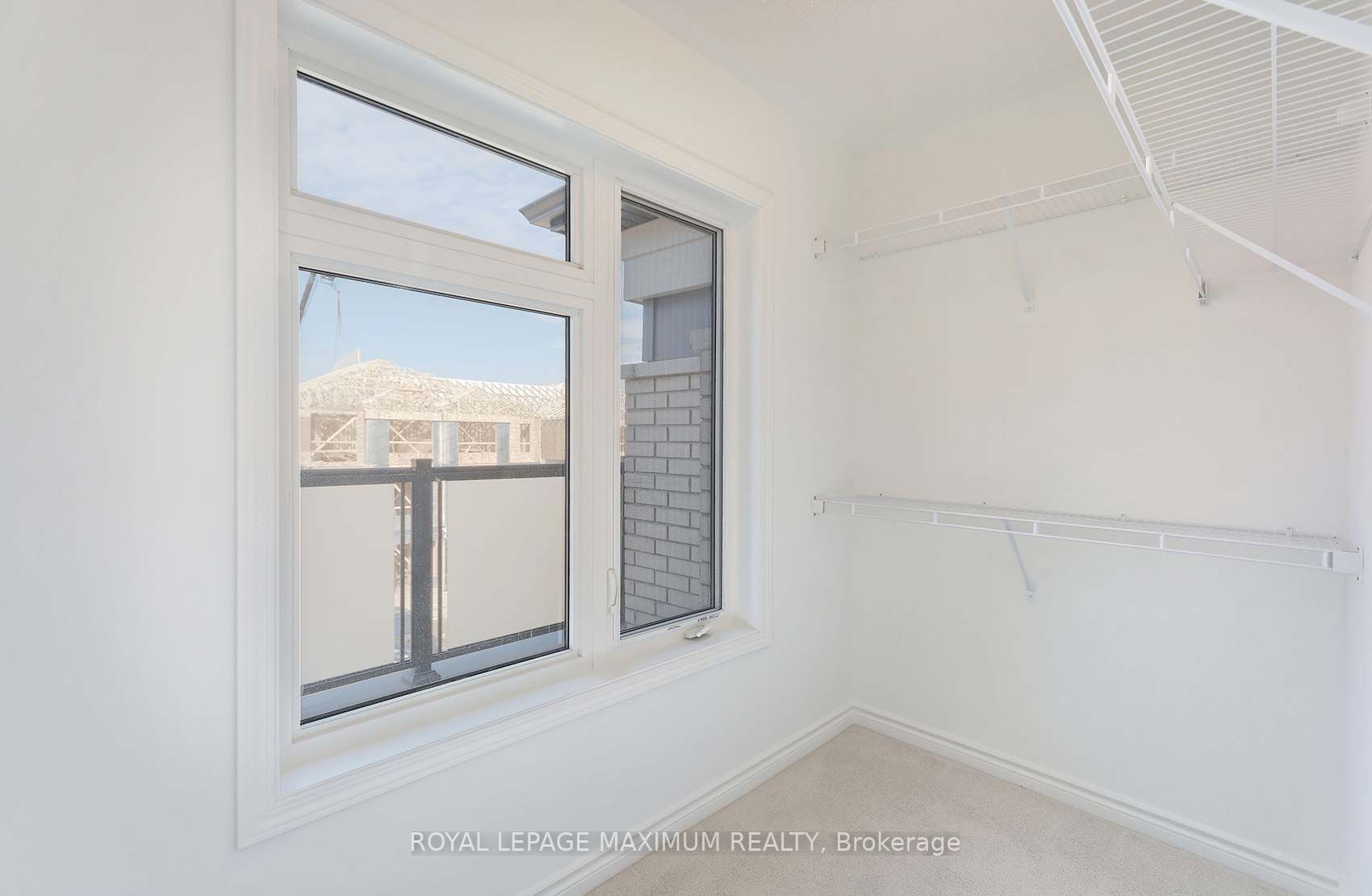 212 Keppel Circ