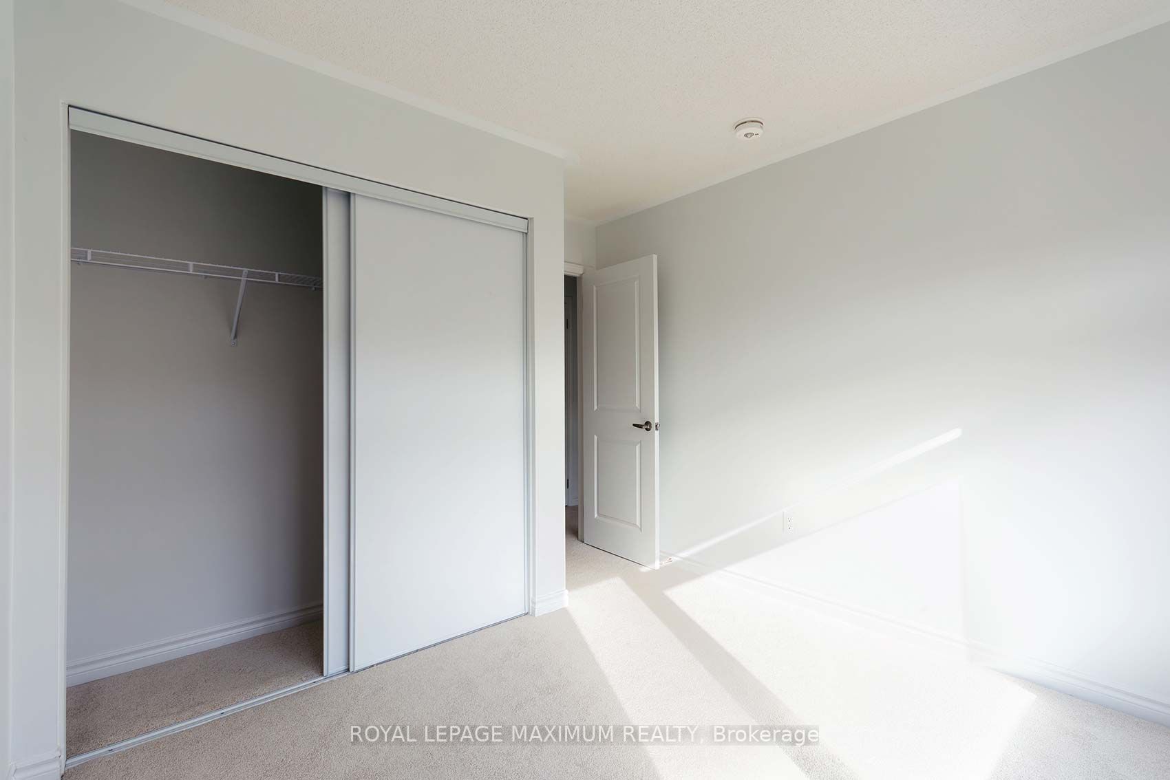 212 Keppel Circ