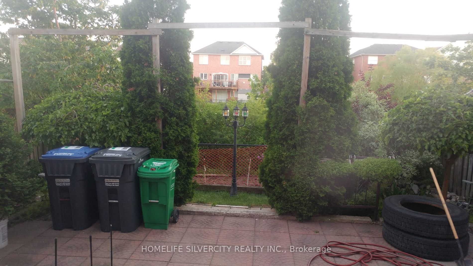 16 Fidelity Ave