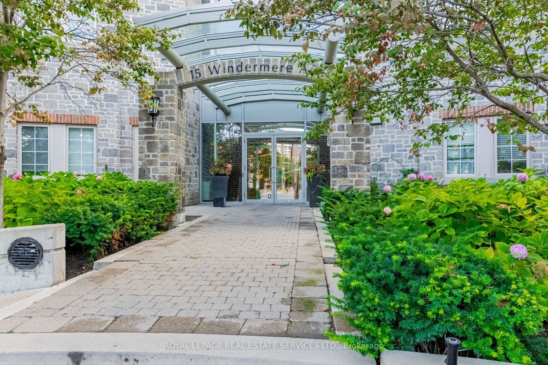 15 Windermere Ave, #2211
