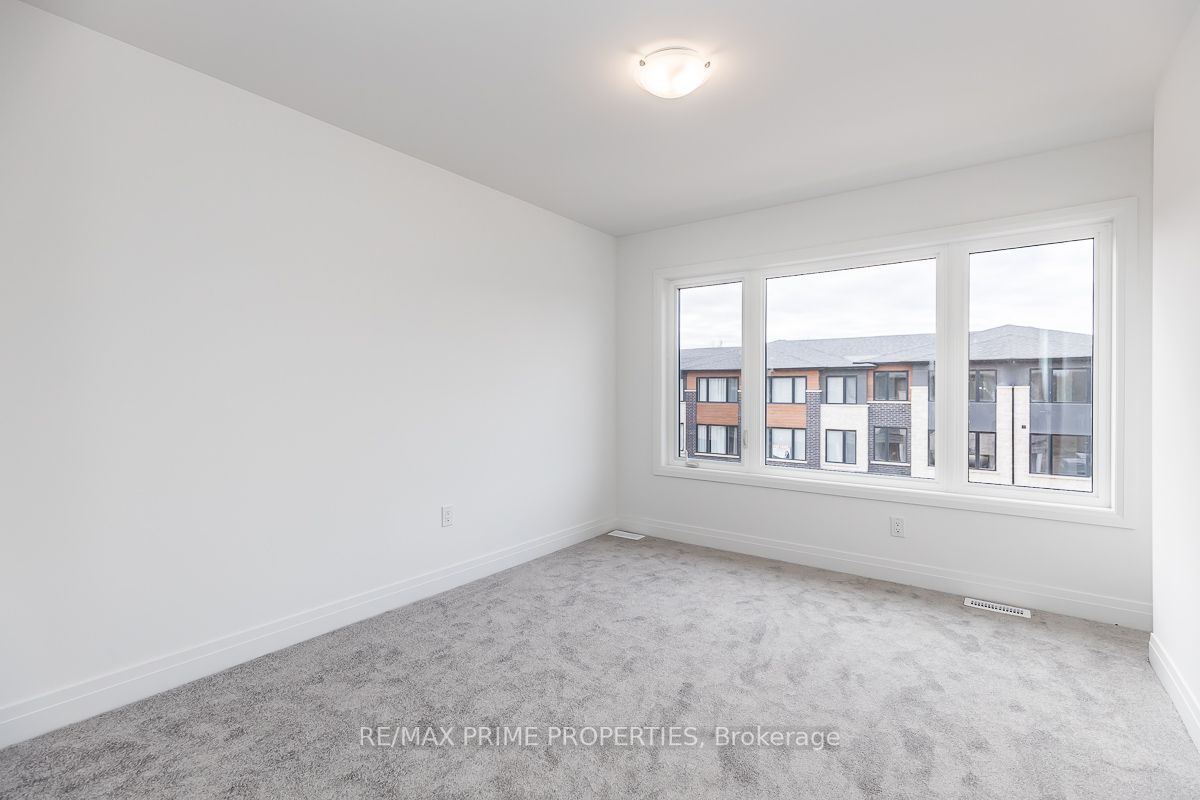 44 Humberstone Dr