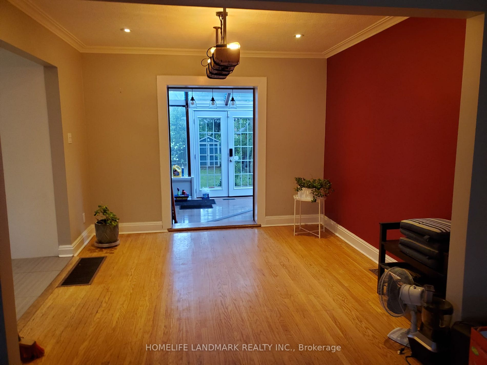 11 Nora Rd