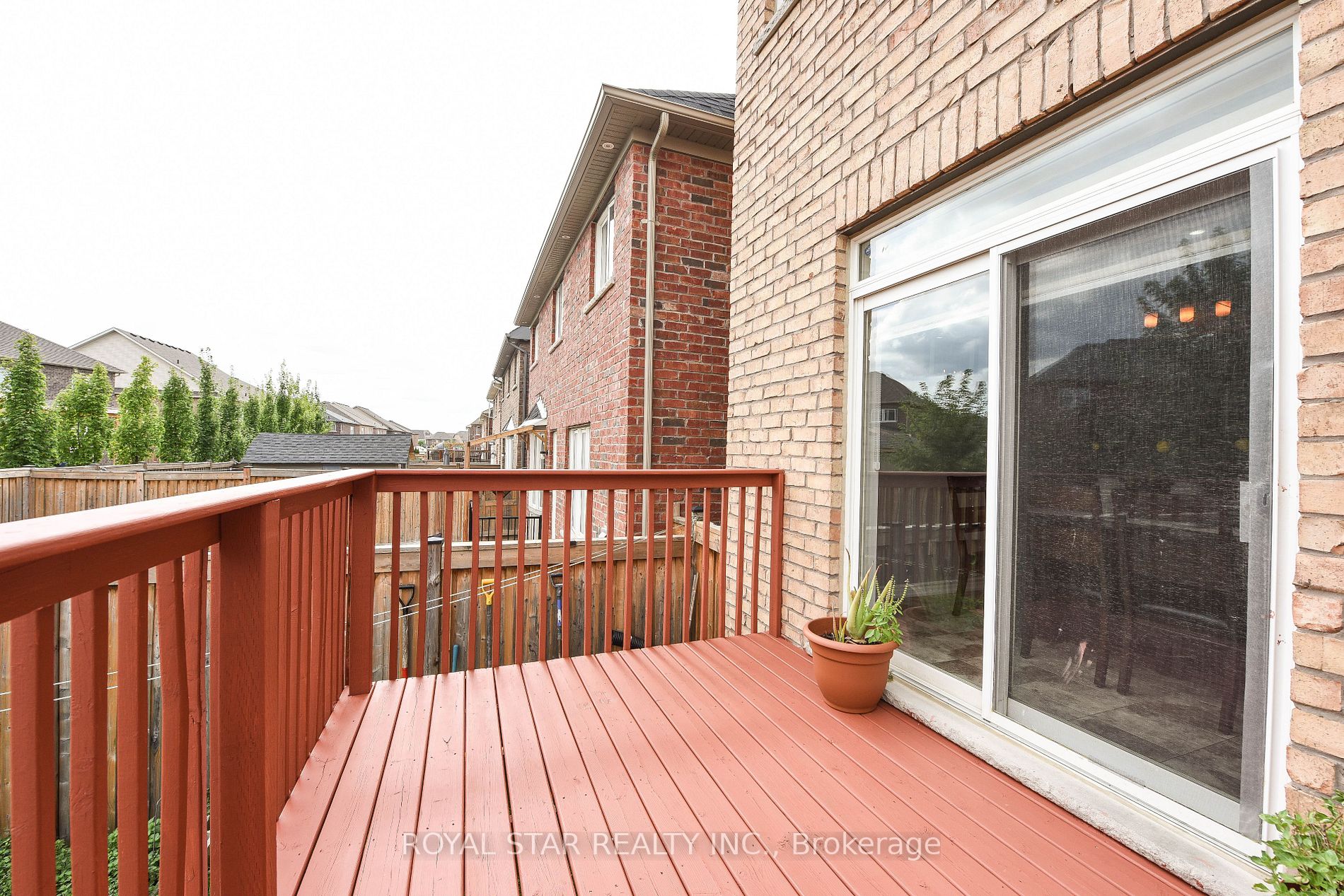 111 Fawnridge Rd
