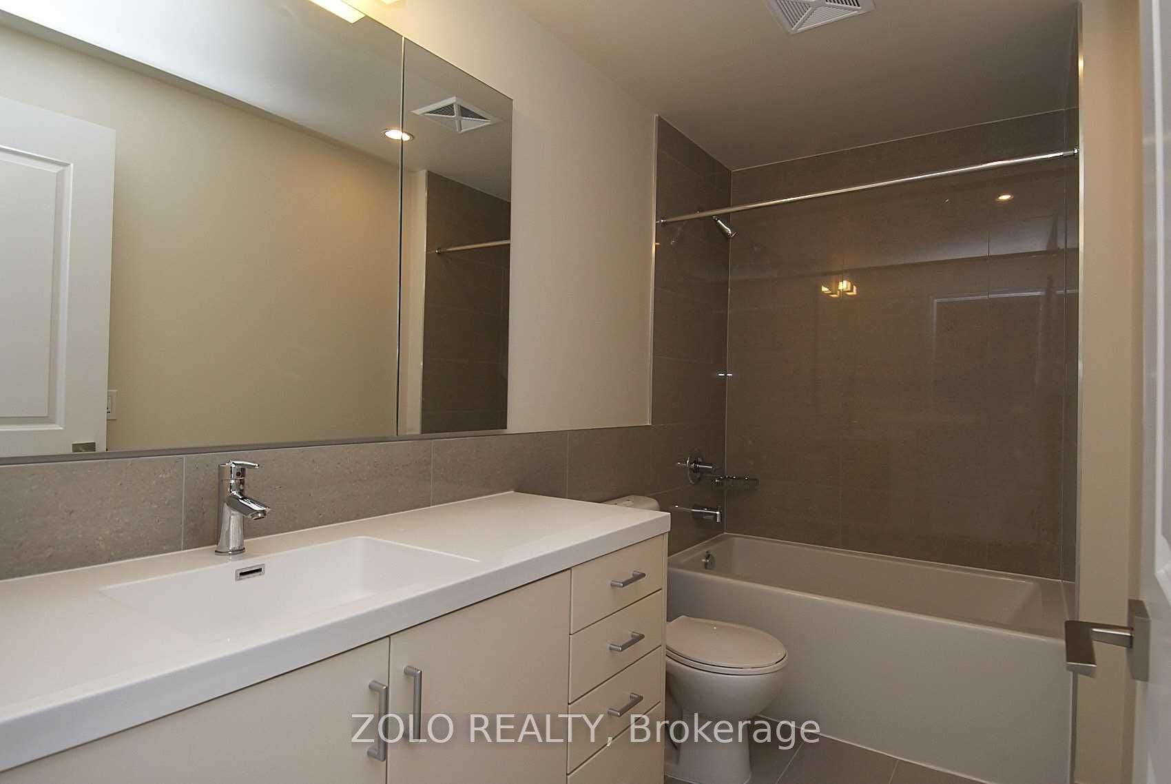 1 Old Mill Dr, #522