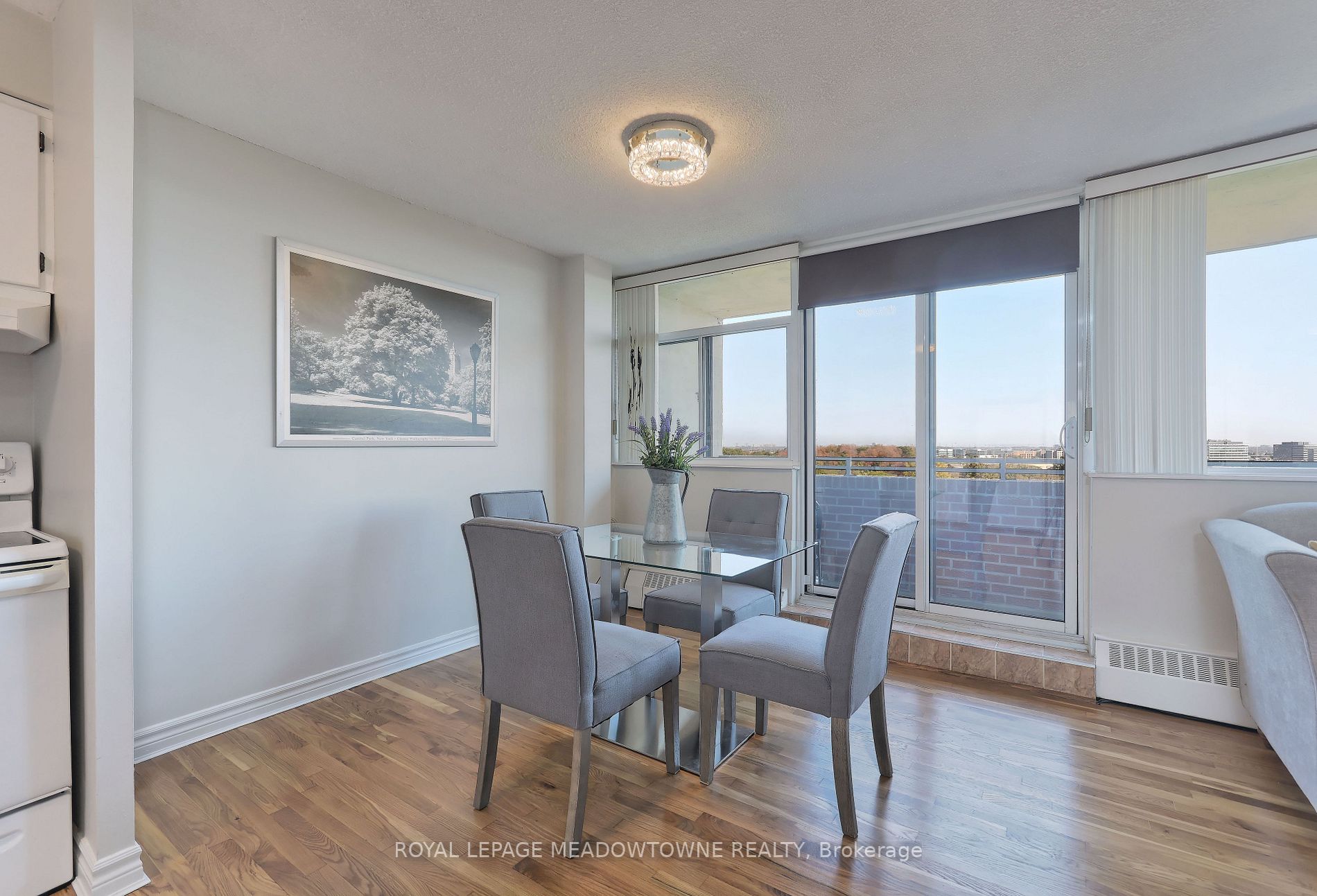 2301 Derry Rd W, #908