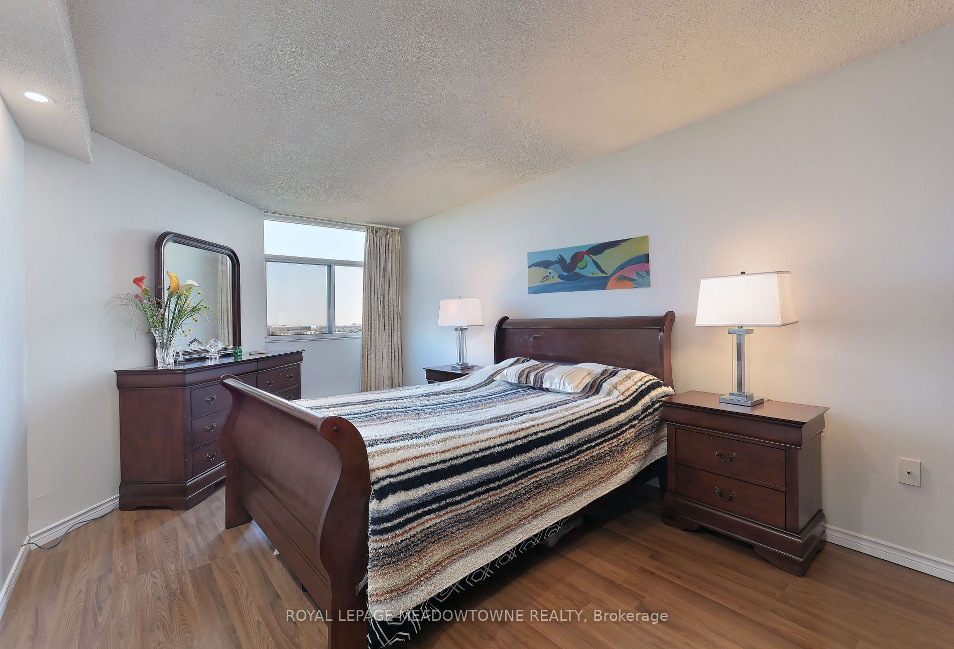 2301 Derry Rd W, #908