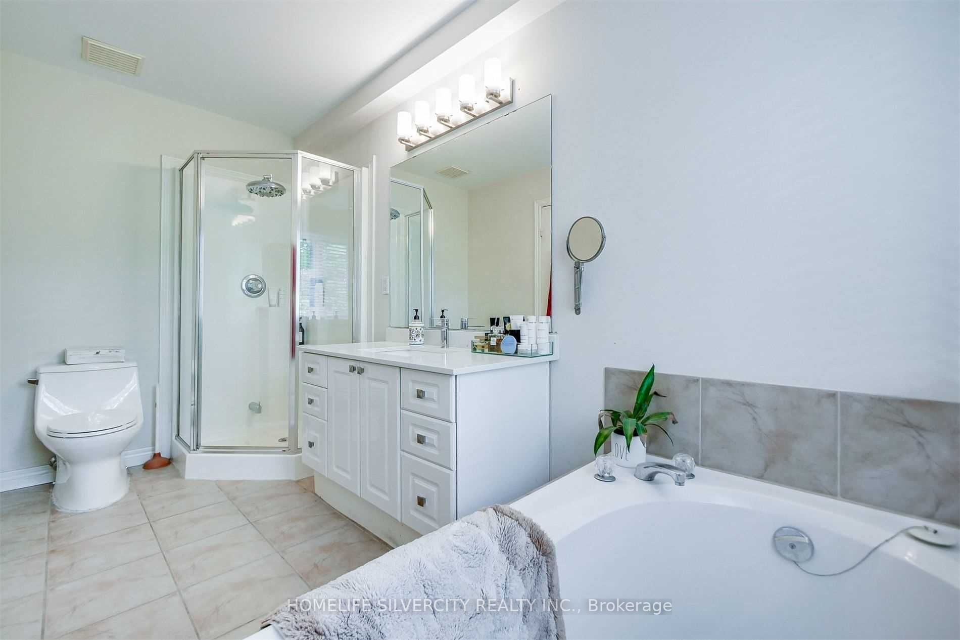 963 King Rd, #16