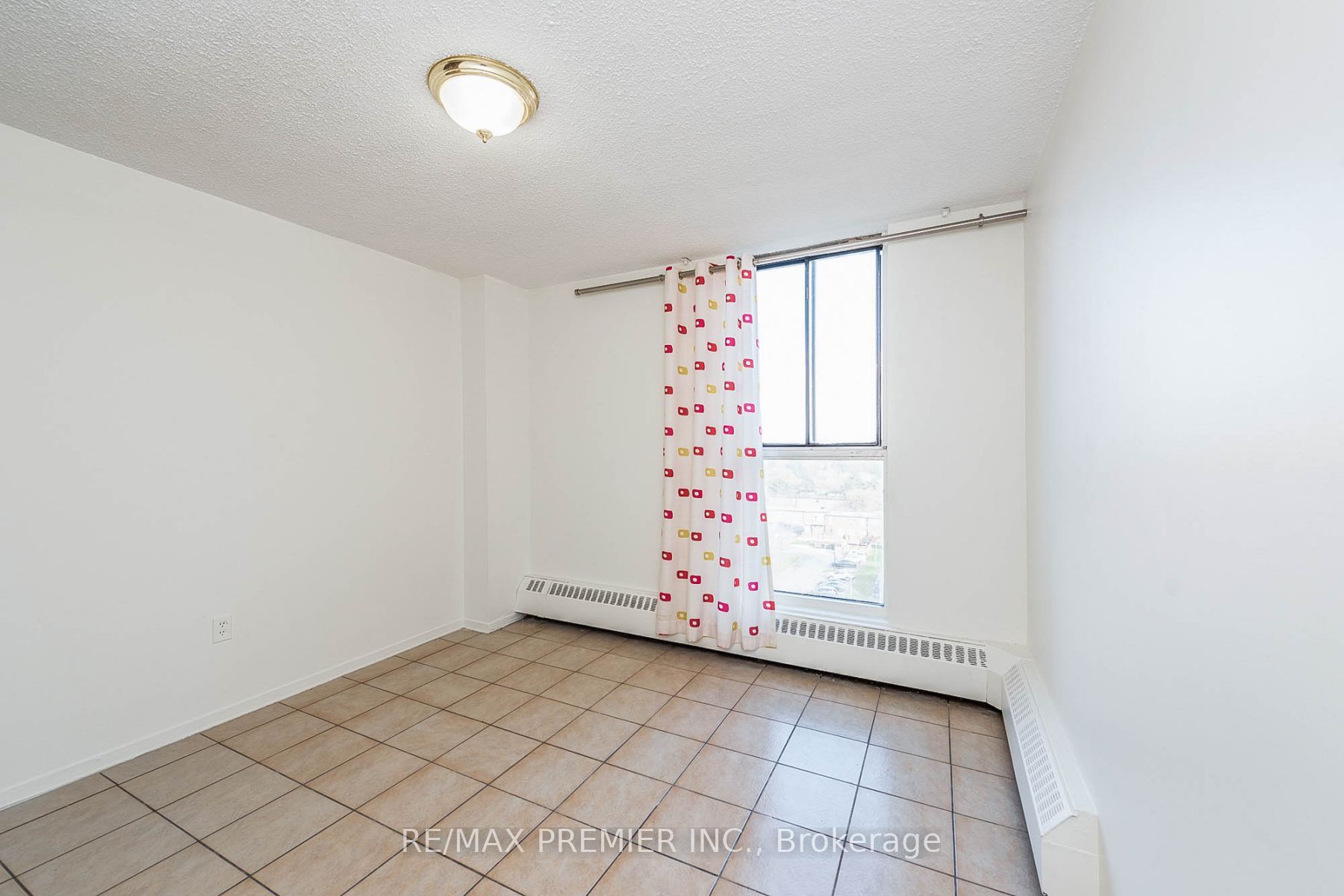 4673 Jane St, #1006