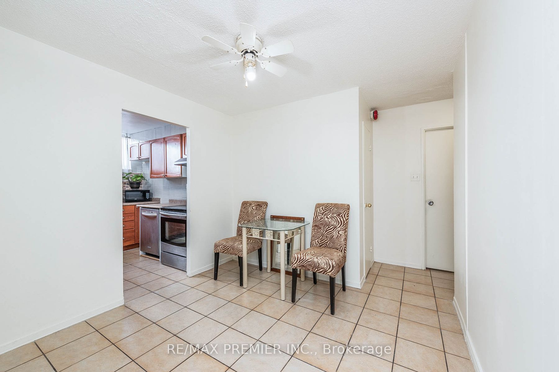 4673 Jane St, #1006