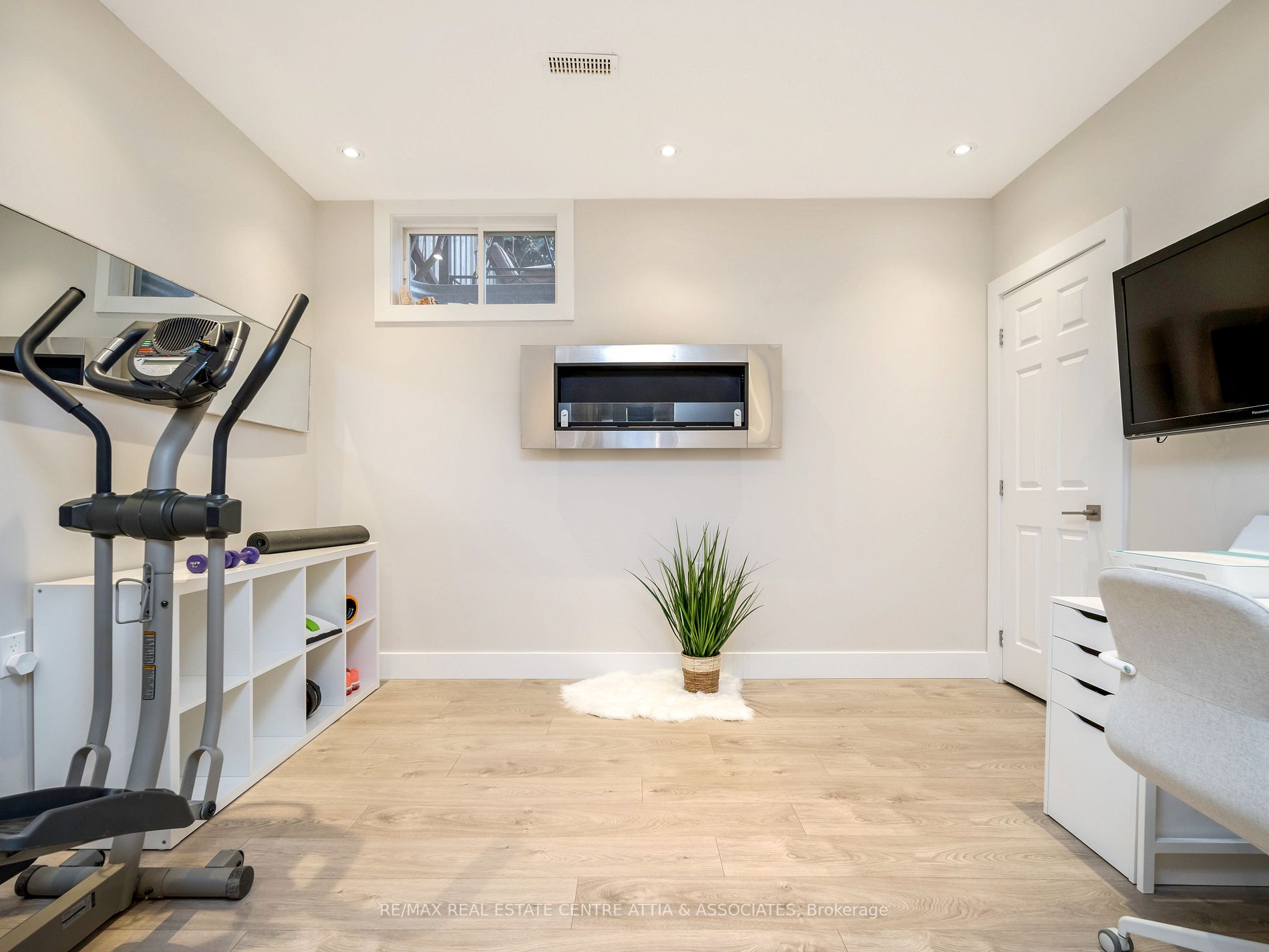 650 Childs Dr, #4