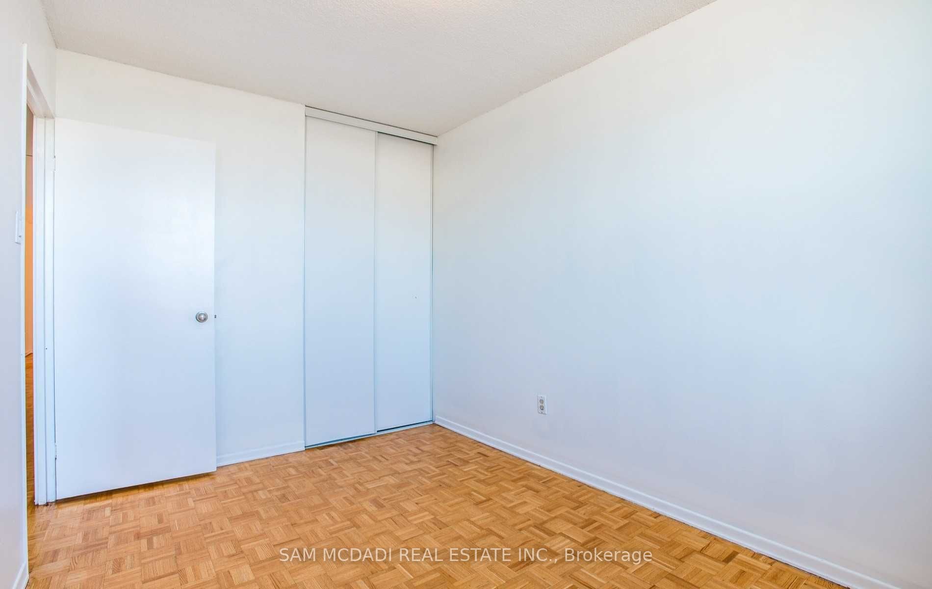 966 Inverhouse Drive #712