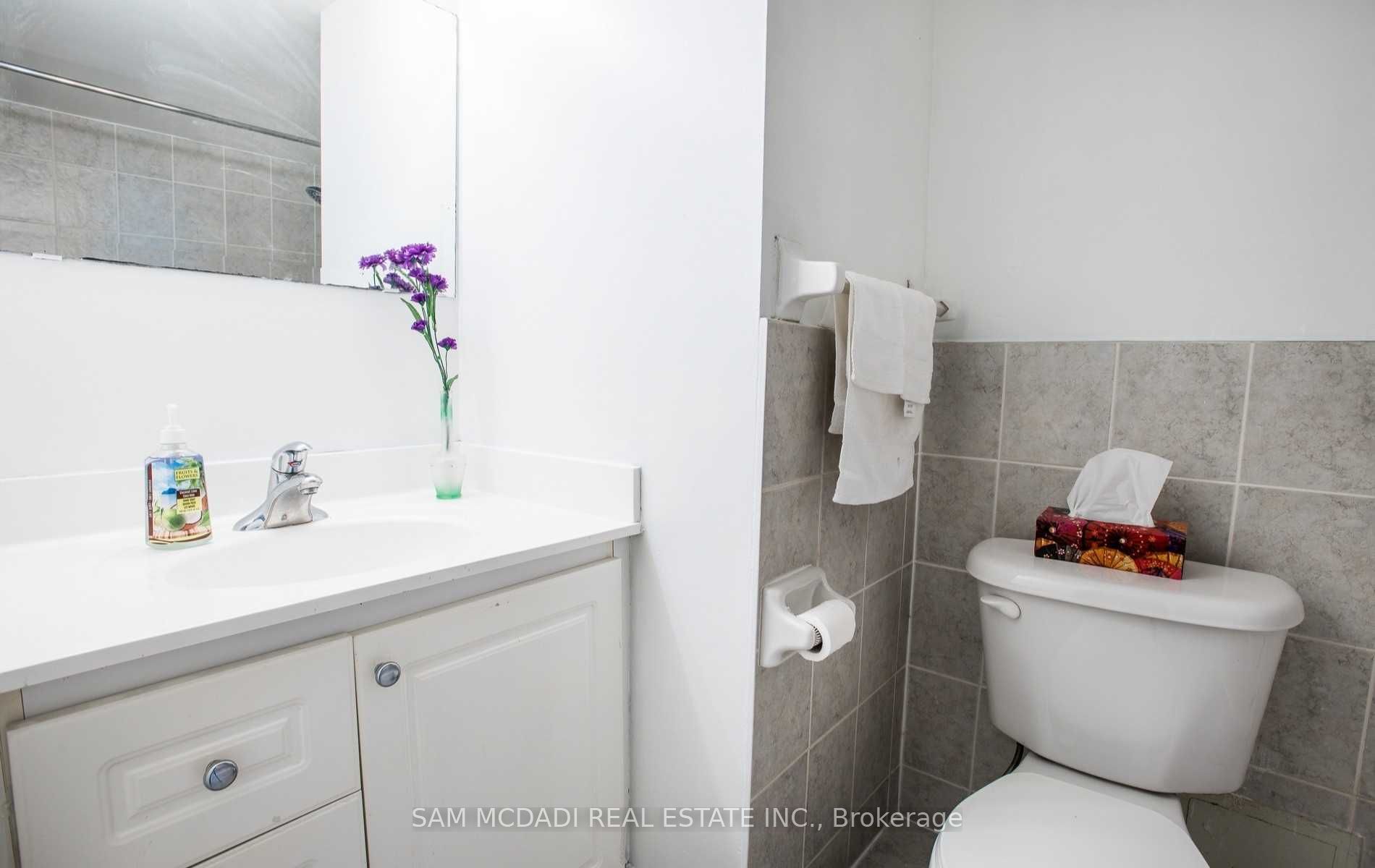 966 Inverhouse Drive #712