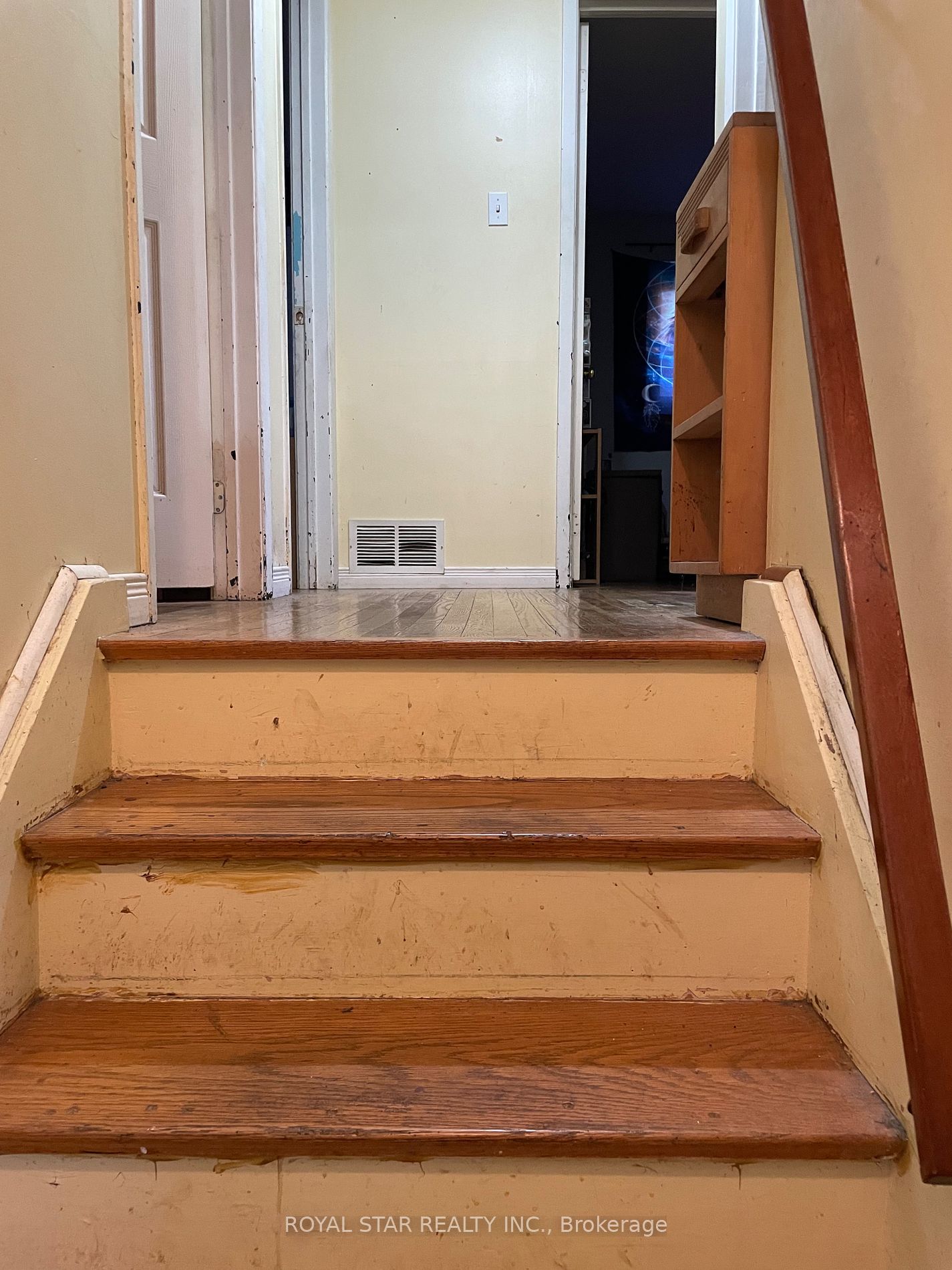 50 Cobblehill Road