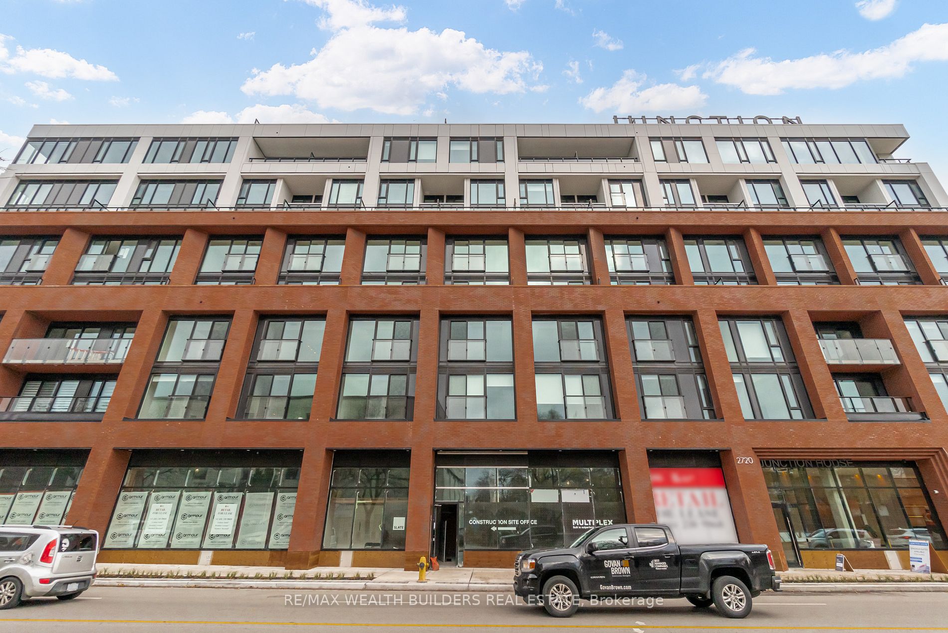 2720 Dundas St W, #321