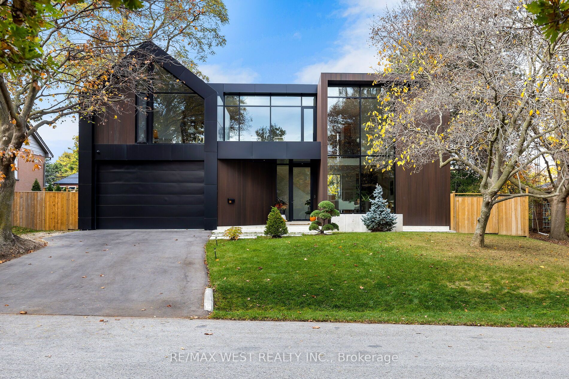 38 Ravensbourne Cres