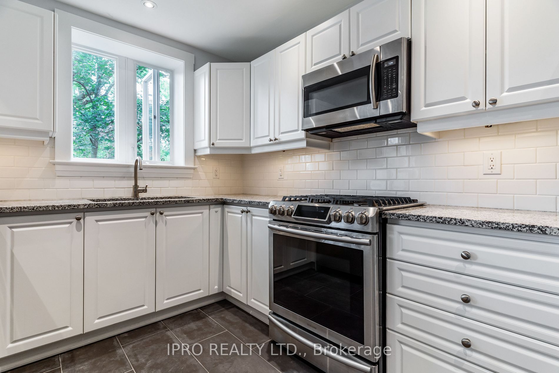 4691 Dundas Street W