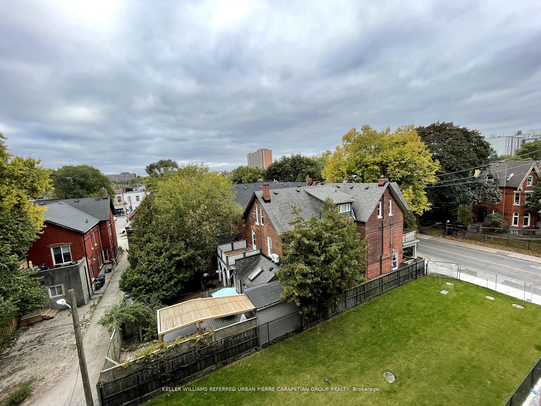 57 Brock Ave, #420