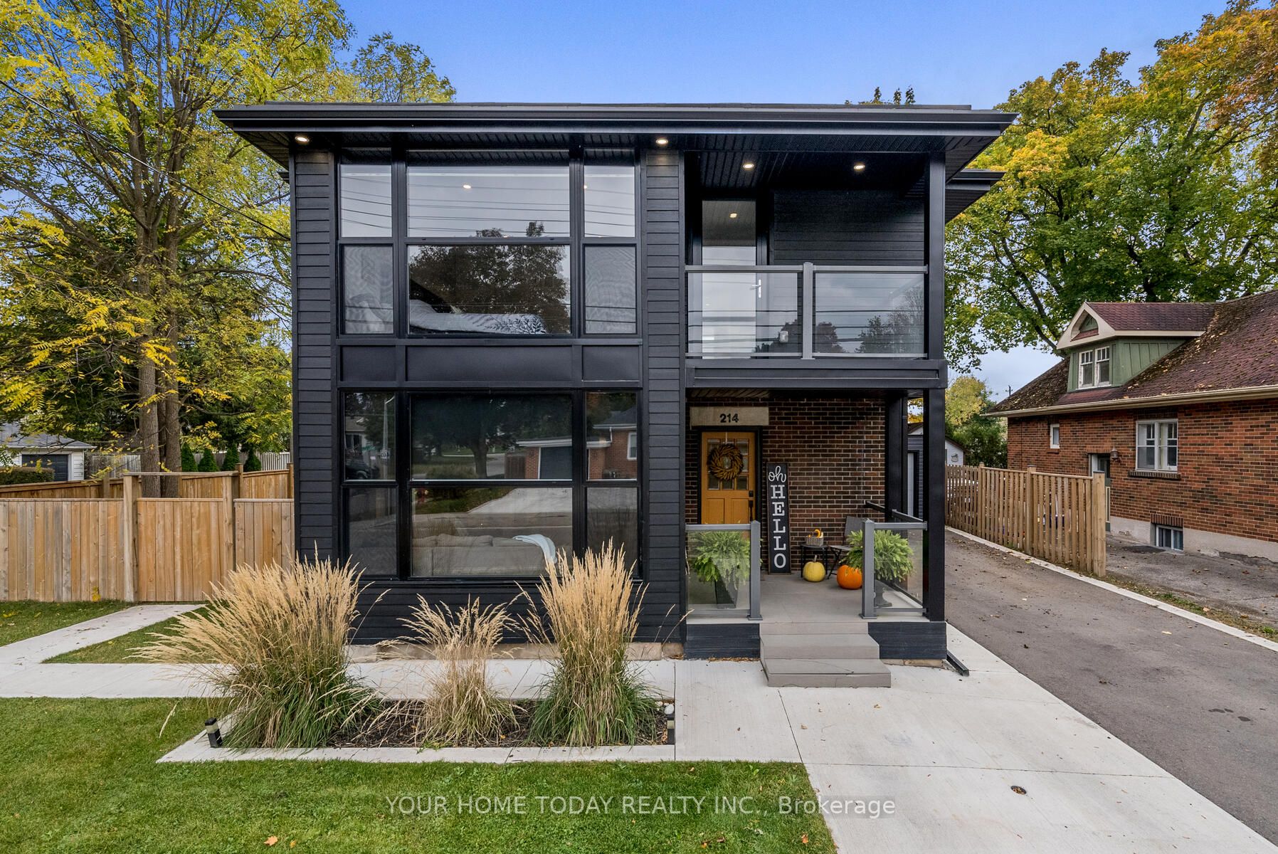 214 Mill St E