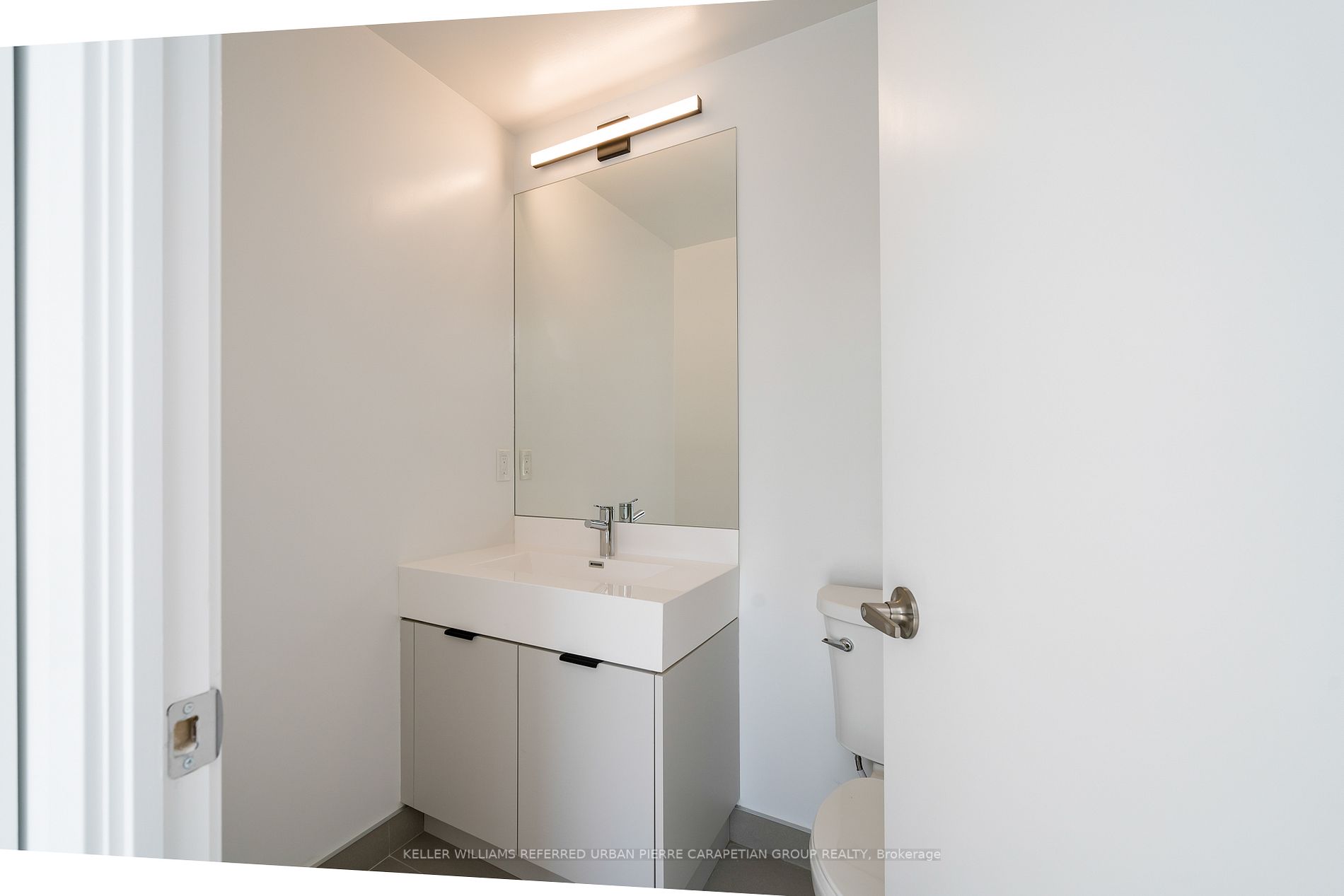 57 Brock Ave, #215