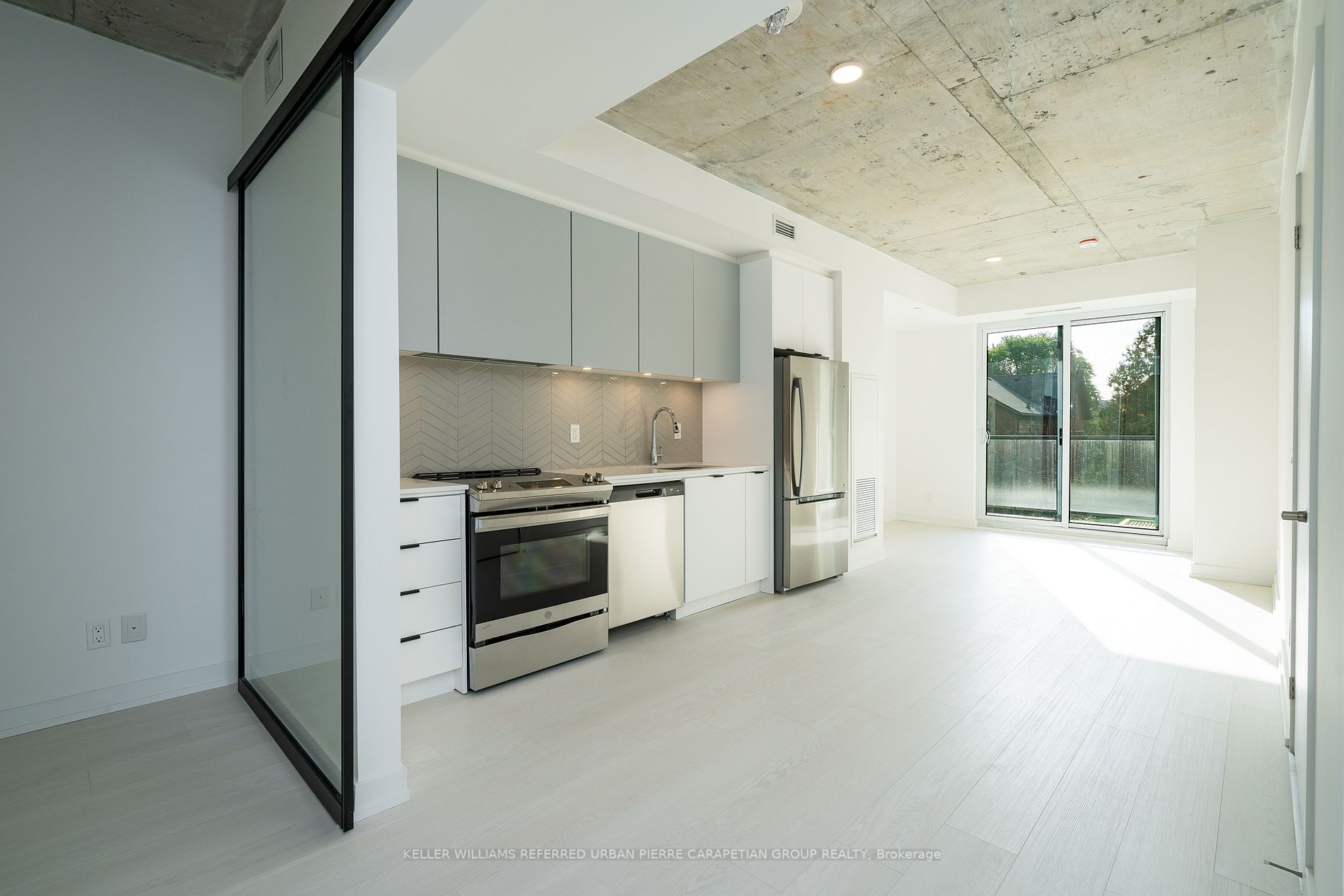57 Brock Ave, #215