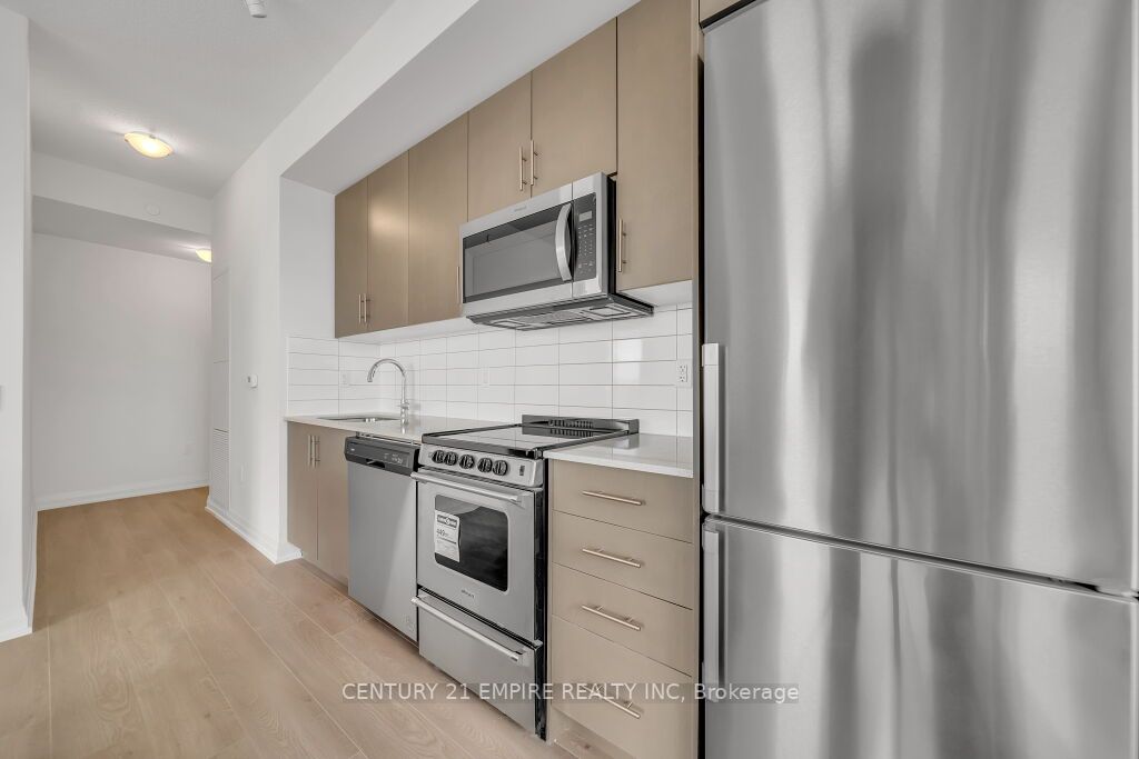 509 Dundas Street W, #317