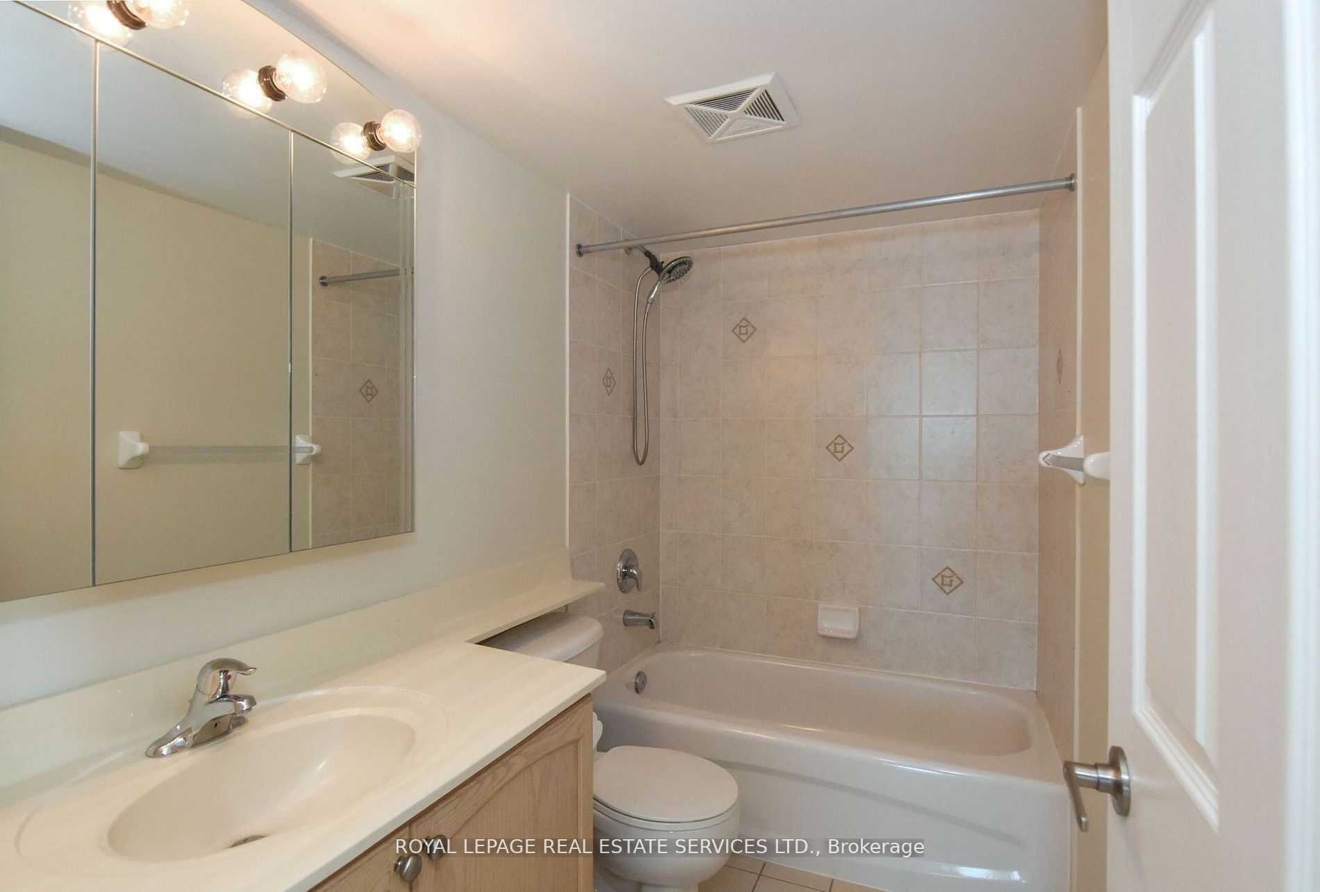 4889 Kimbermount Ave, #1408