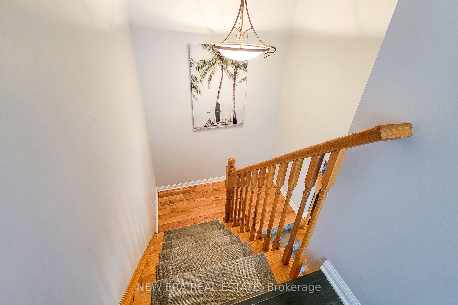 624 Hamilton Cres