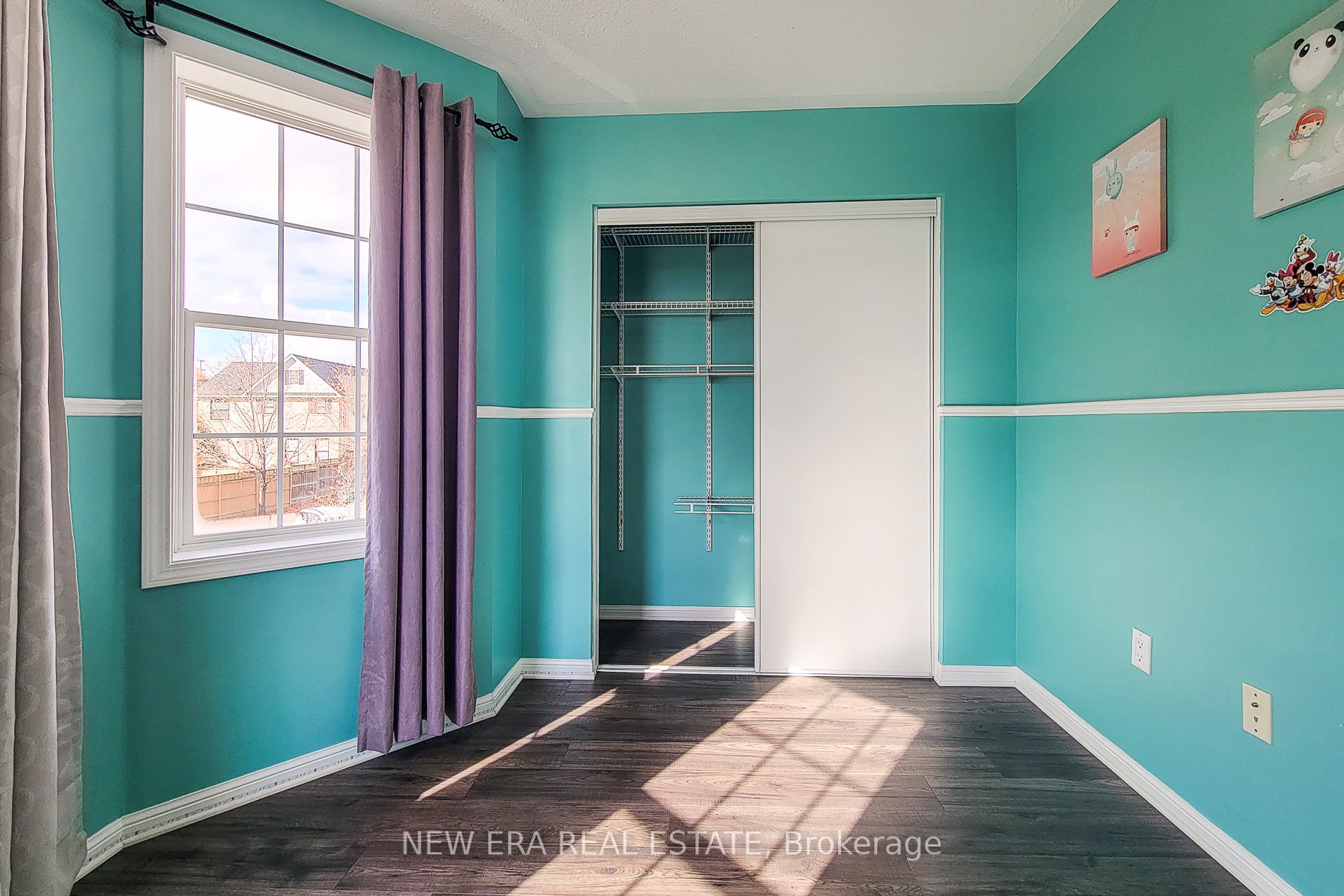624 Hamilton Cres