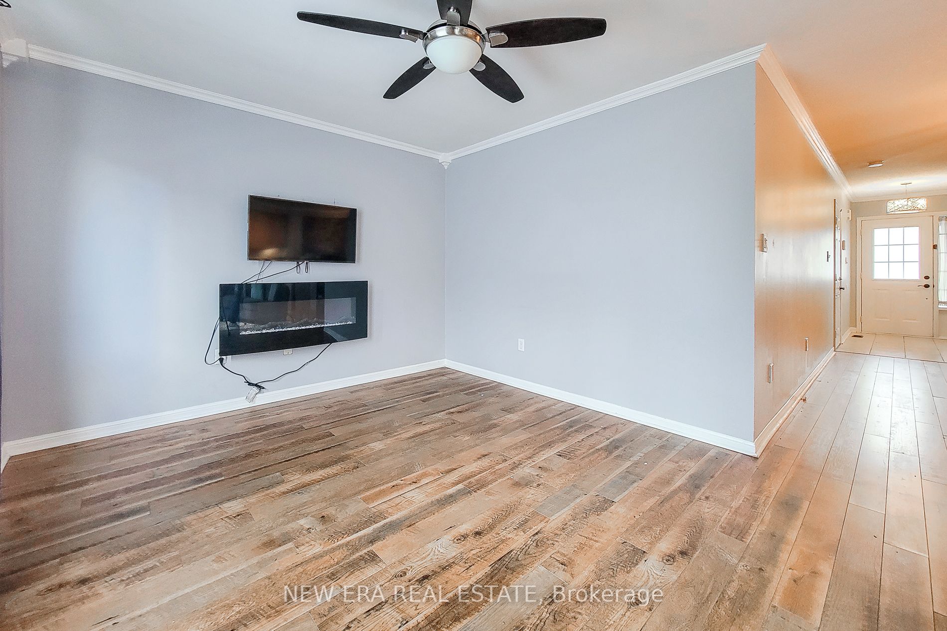 624 Hamilton Cres