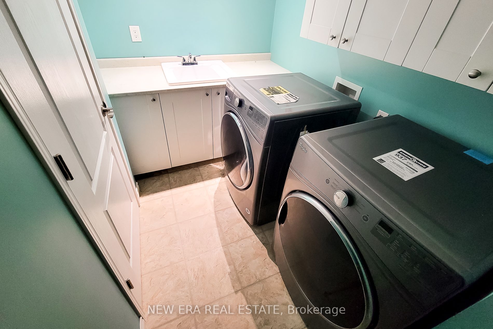 624 Hamilton Cres