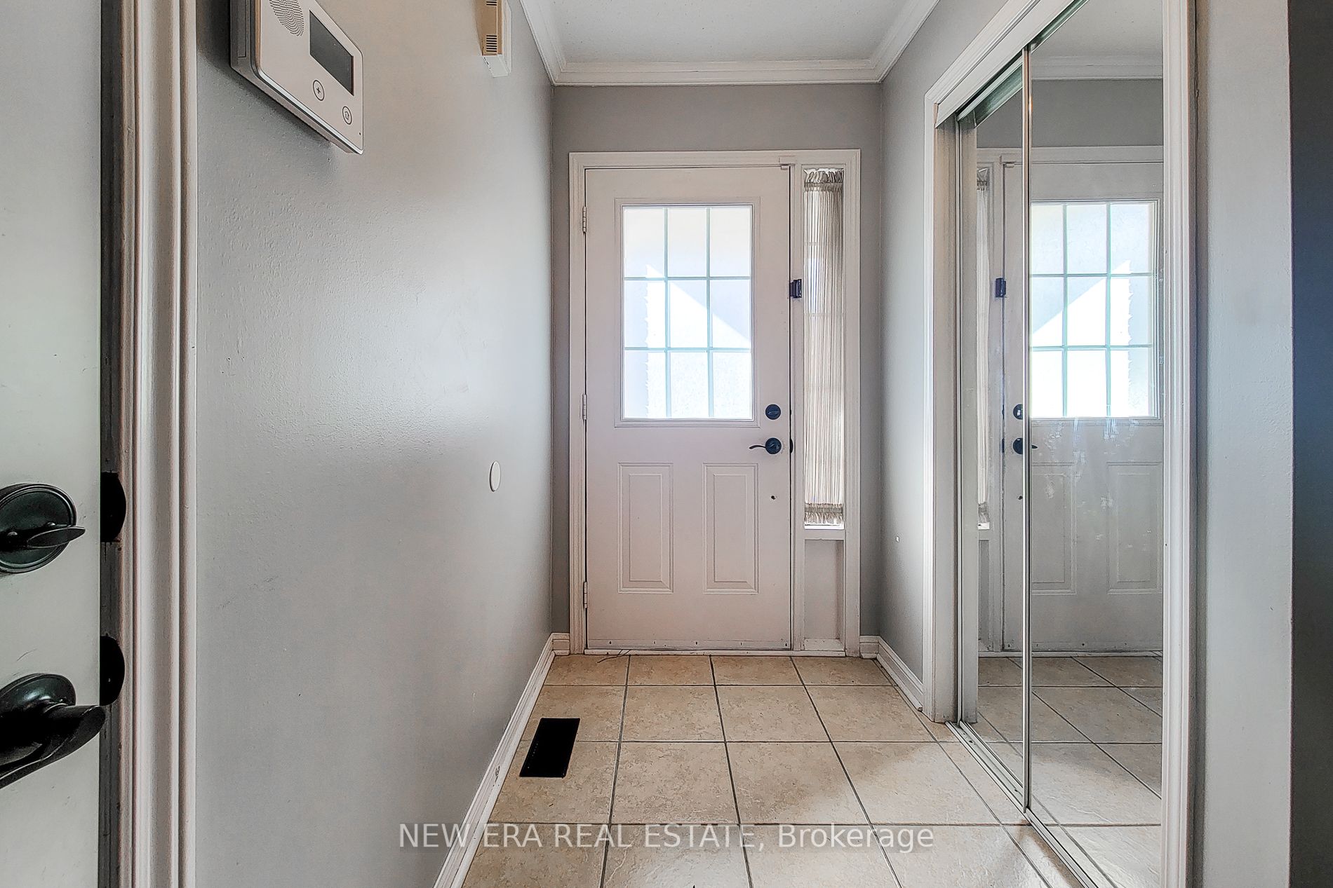 624 Hamilton Cres