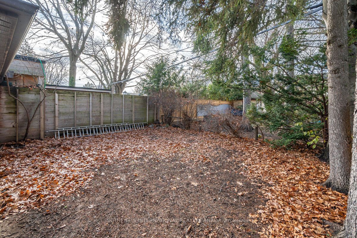 38 Willingdon Blvd