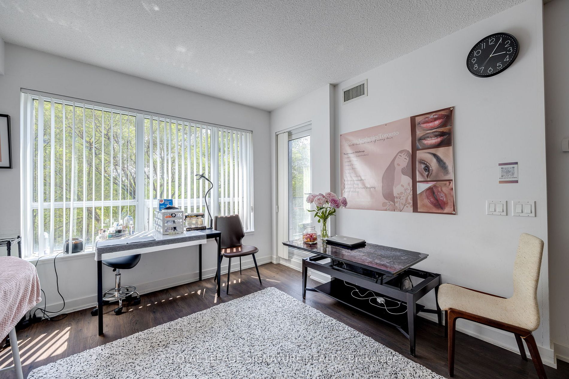 2220 Lake Shore Blvd W, #401