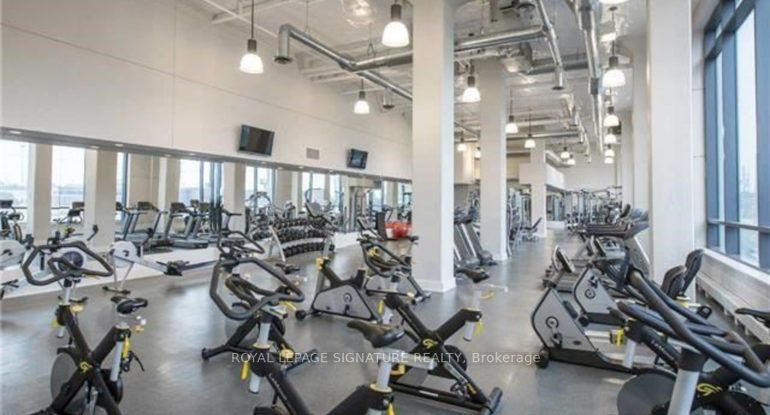 2220 Lake Shore Blvd W, #401